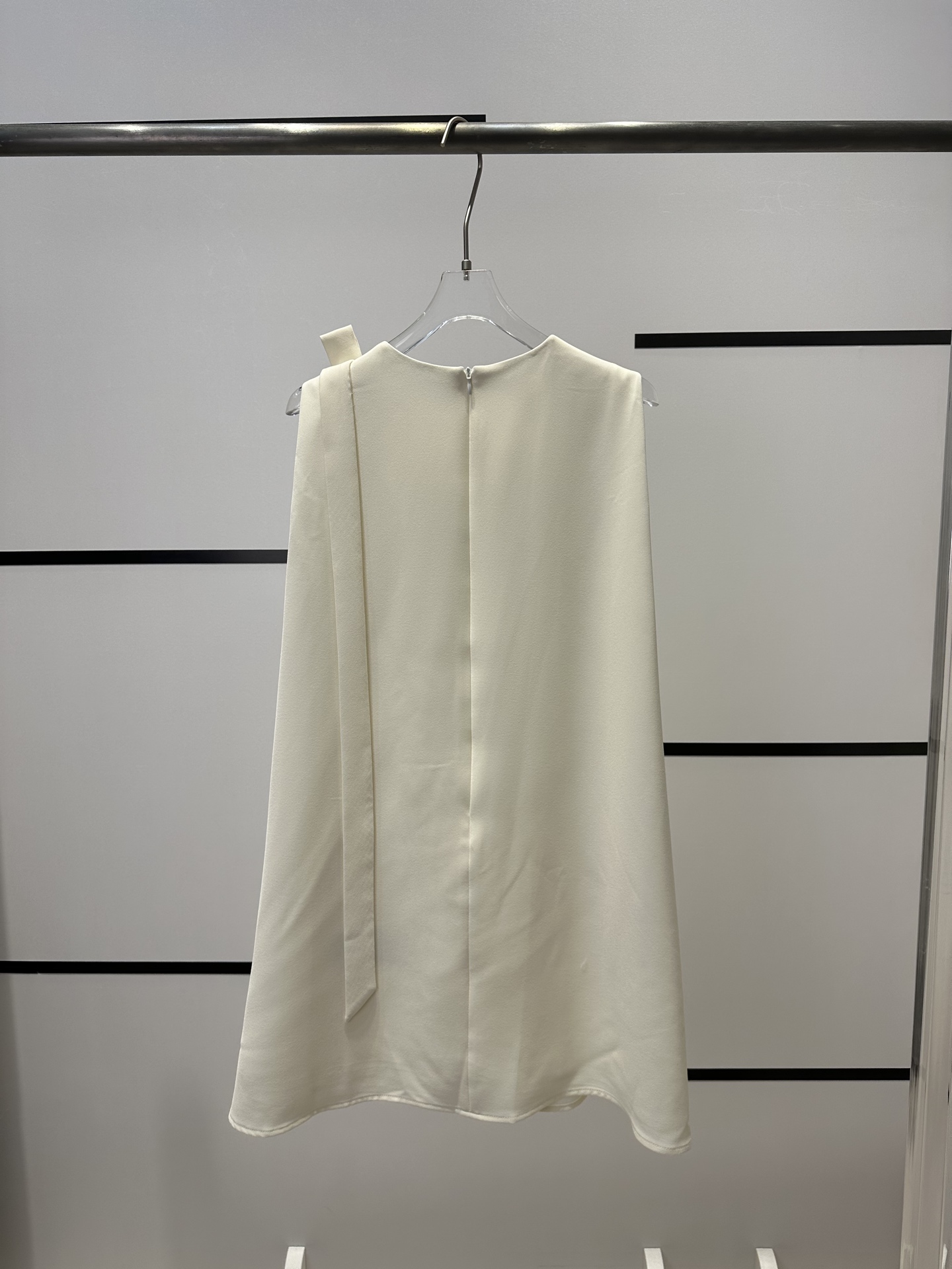 High-End Women’s Clothes: Elegant Butterfly-Decorated Dresses with Parisian Flair for Everyday Wear - 图片 2