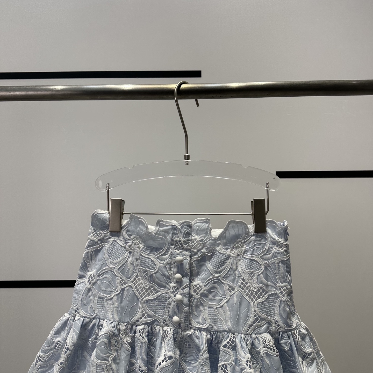High-End Women’s Clothes Pack with Custom Embroidery and Detailed Processing - 图片 3