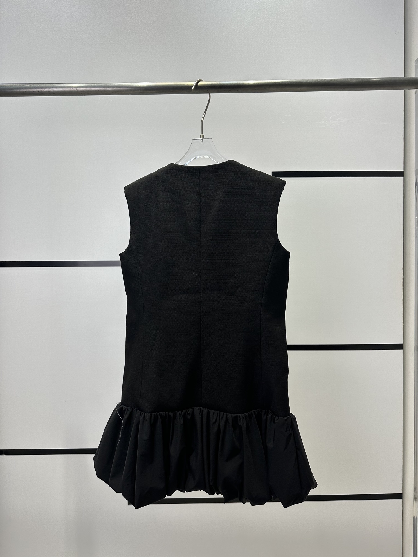 SANDRO2025 New French-style Black V Dress: High Quality Women’s Clothes Update - 图片 2