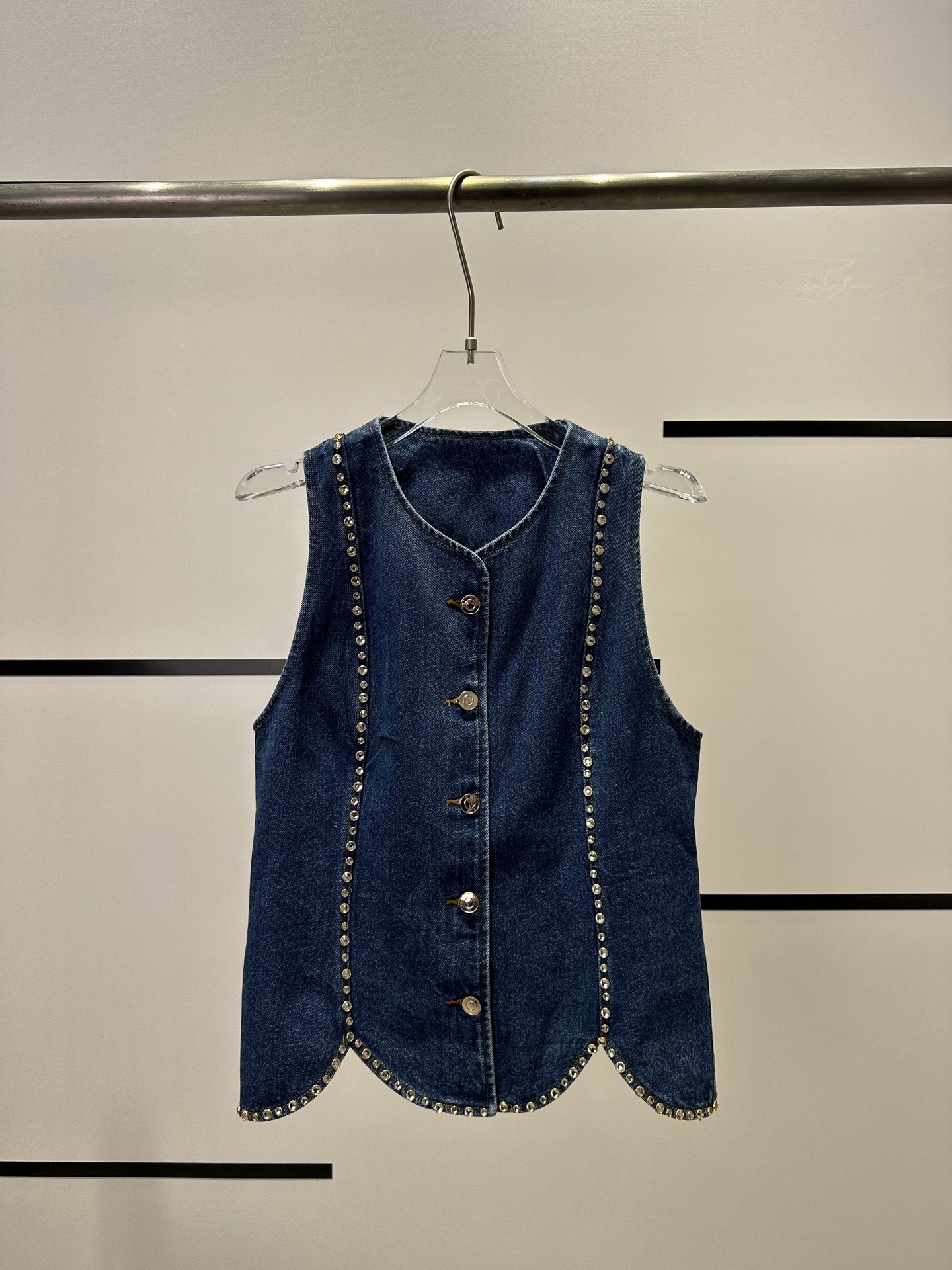 Fashion Code: High-Quality Women’s Clothes Set with Stylish Cosmopolitan Jeans - 图片 2