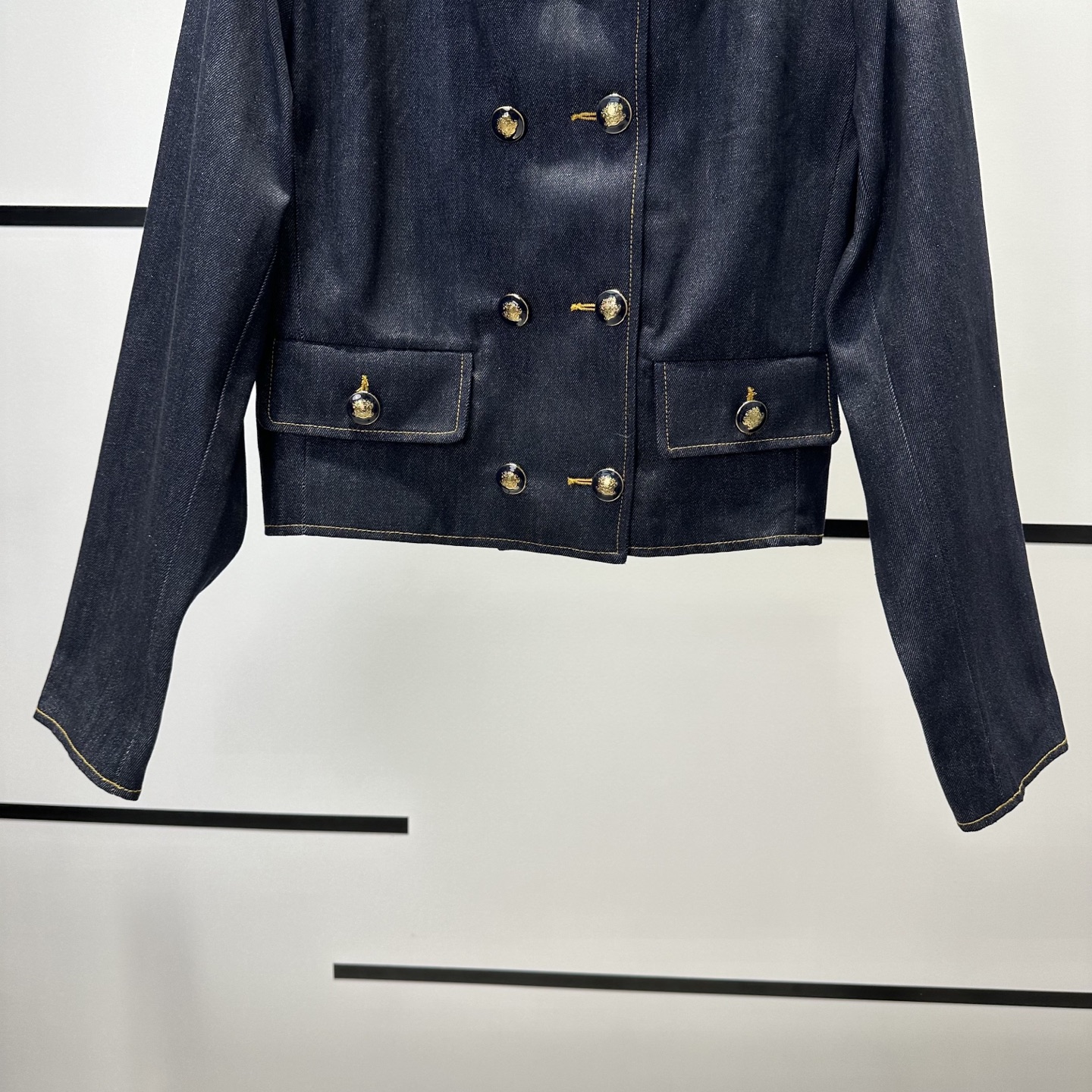 High-End Women’s Suit Collection: Quality, Tailored, Stylish, and Unique Designs - 图片 6