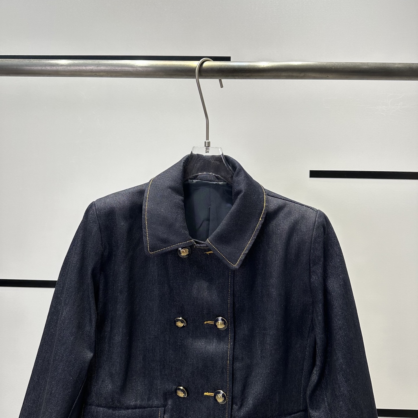 High-End Women’s Suit Collection: Quality, Tailored, Stylish, and Unique Designs - 图片 4