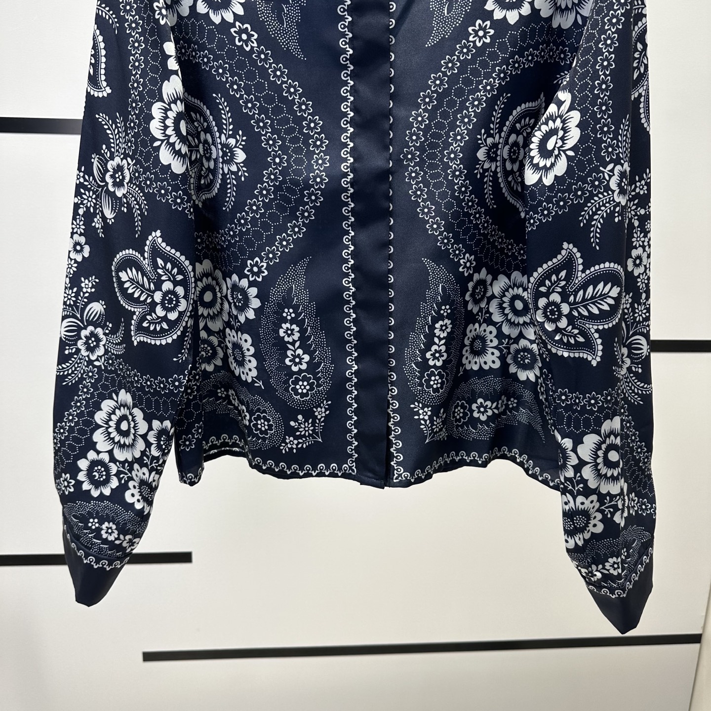 “High-End Retro-Print Women’s Suit: Classic, Elegant, Comfortable, and Invincible” - 图片 6