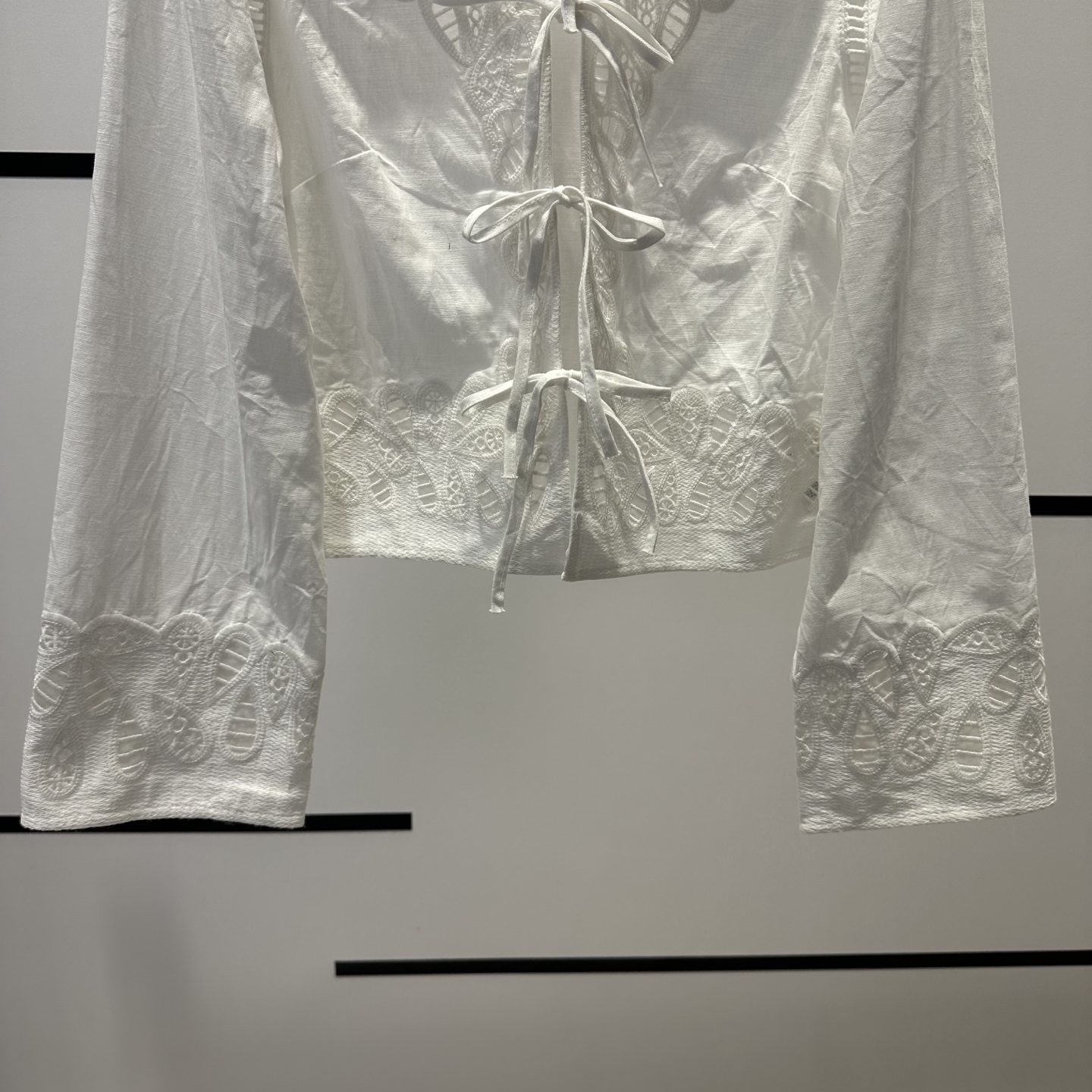 “High-end Women’s Suit with Fragrance and Embroidered Shirt in SML Size” - 图片 5