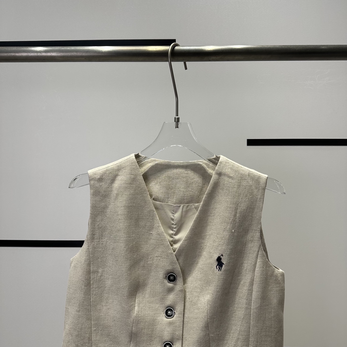 High Quality Women’s Clothes and Polo Shirts, Ravv’s Pills and T-shirts for Exclusive Production - 图片 4