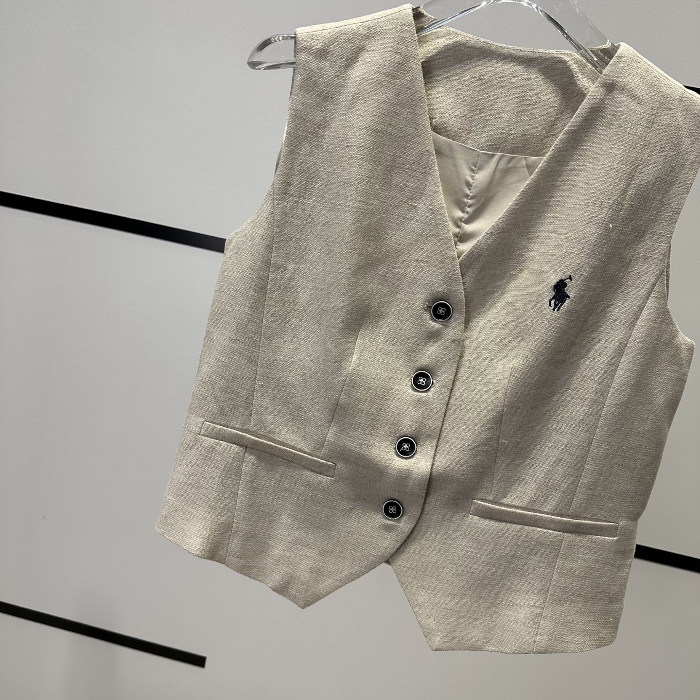 High Quality Women’s Clothes and Polo Shirts, Ravv’s Pills and T-shirts for Exclusive Production - 图片 5