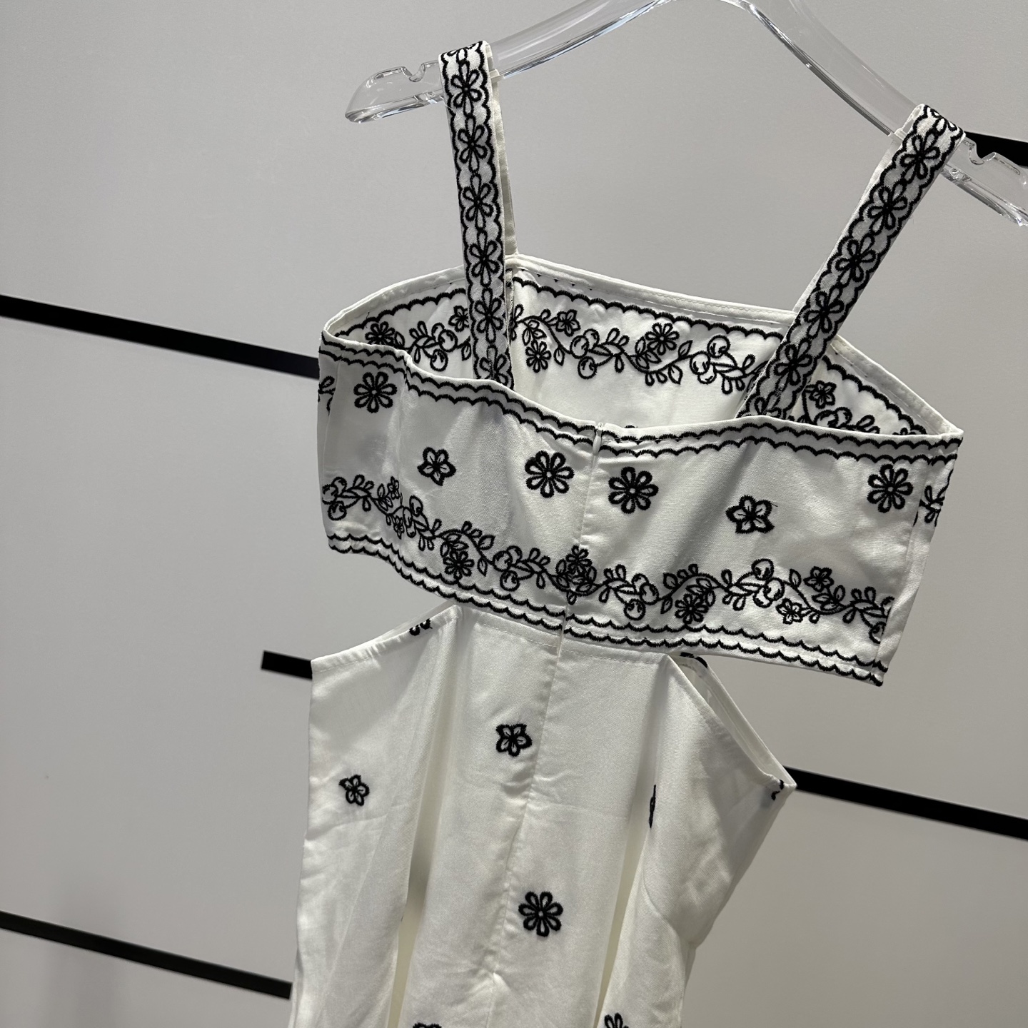 High-End French-Style Female Clothes Packaging with Embroidery Belt and Comfortable Fabric - 图片 7