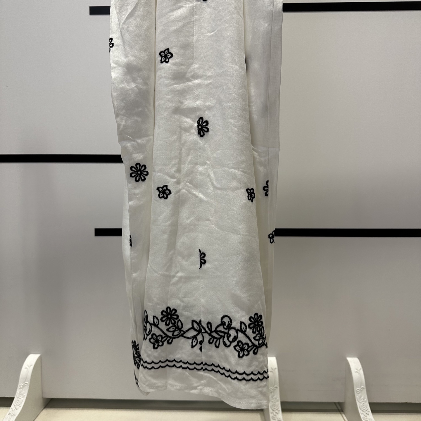 High-End French-Style Female Clothes Packaging with Embroidery Belt and Comfortable Fabric - 图片 8