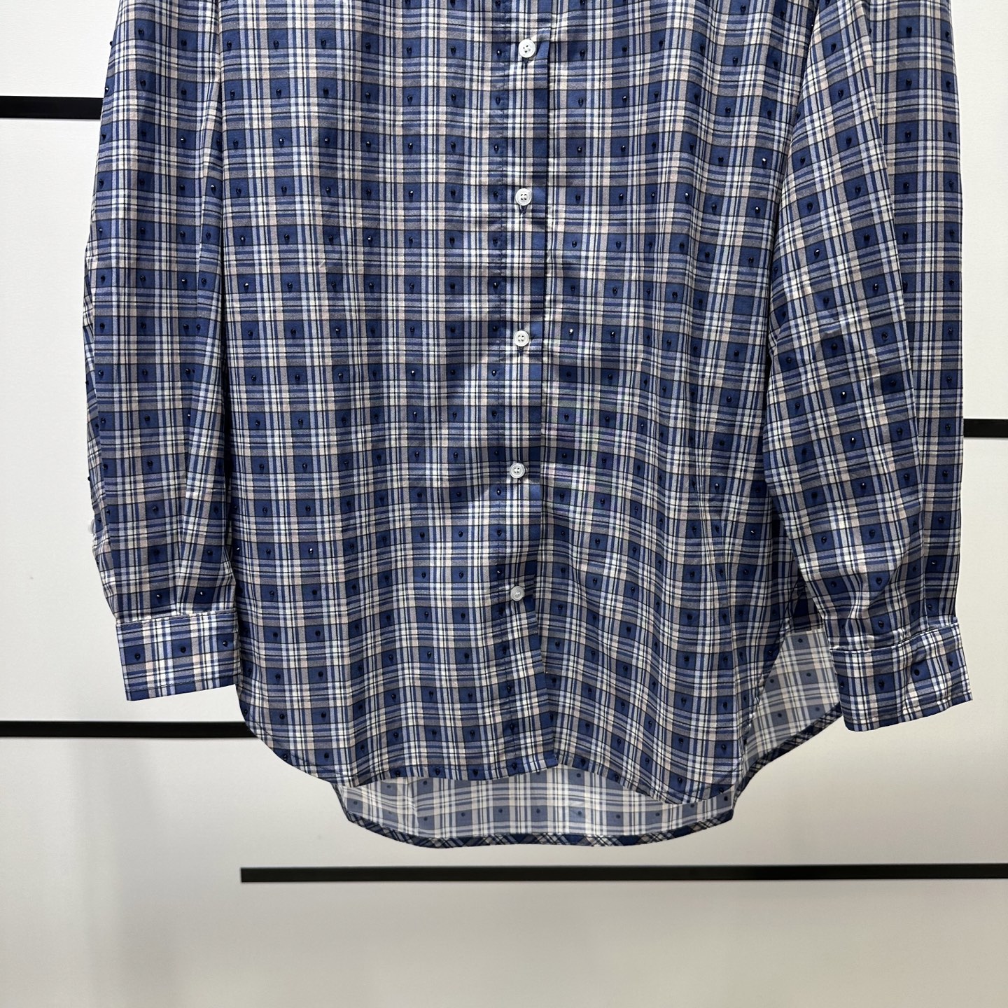 “High-End Quality Female Clothes: Sandro 2025 Collection Review” - 图片 5
