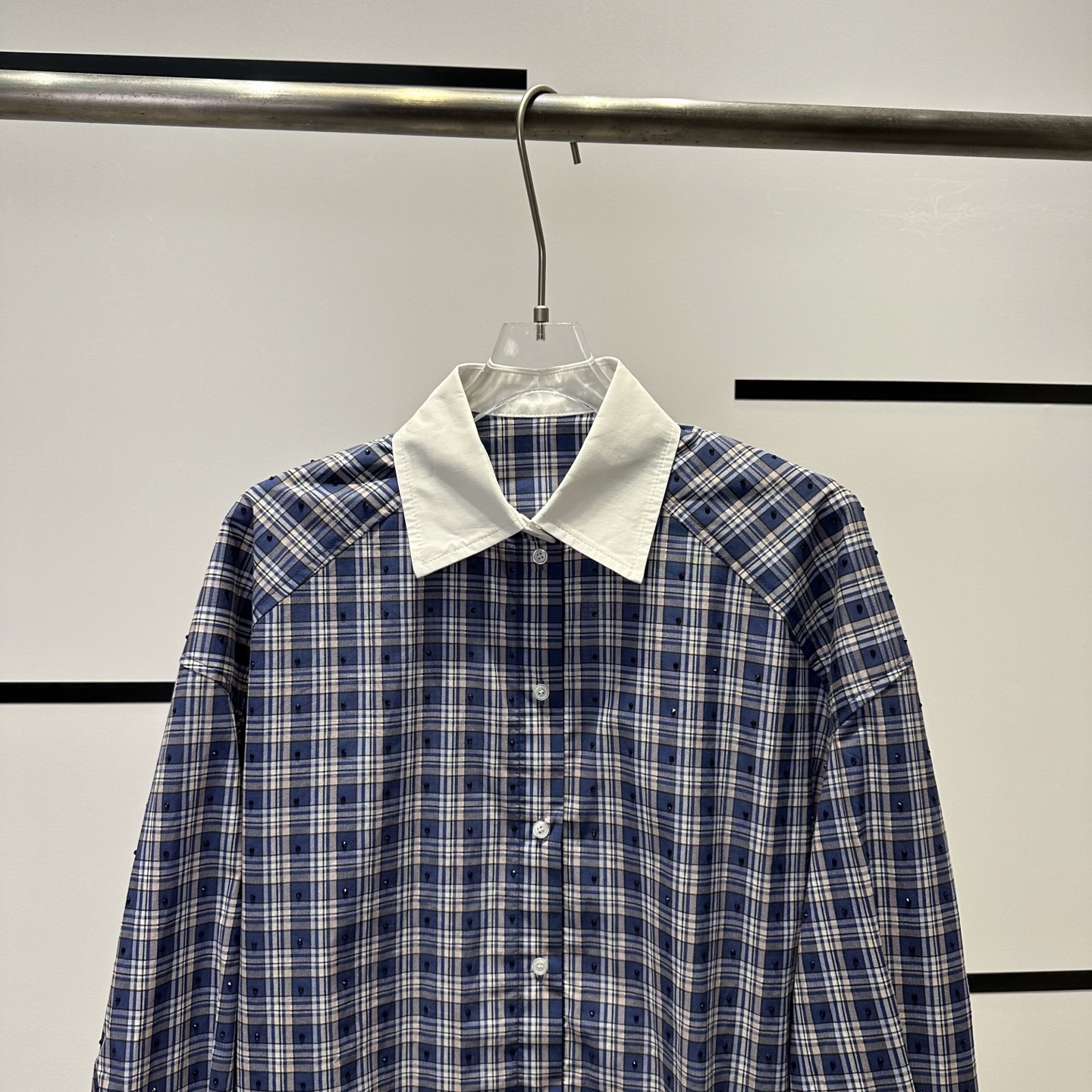 “High-End Quality Female Clothes: Sandro 2025 Collection Review” - 图片 3