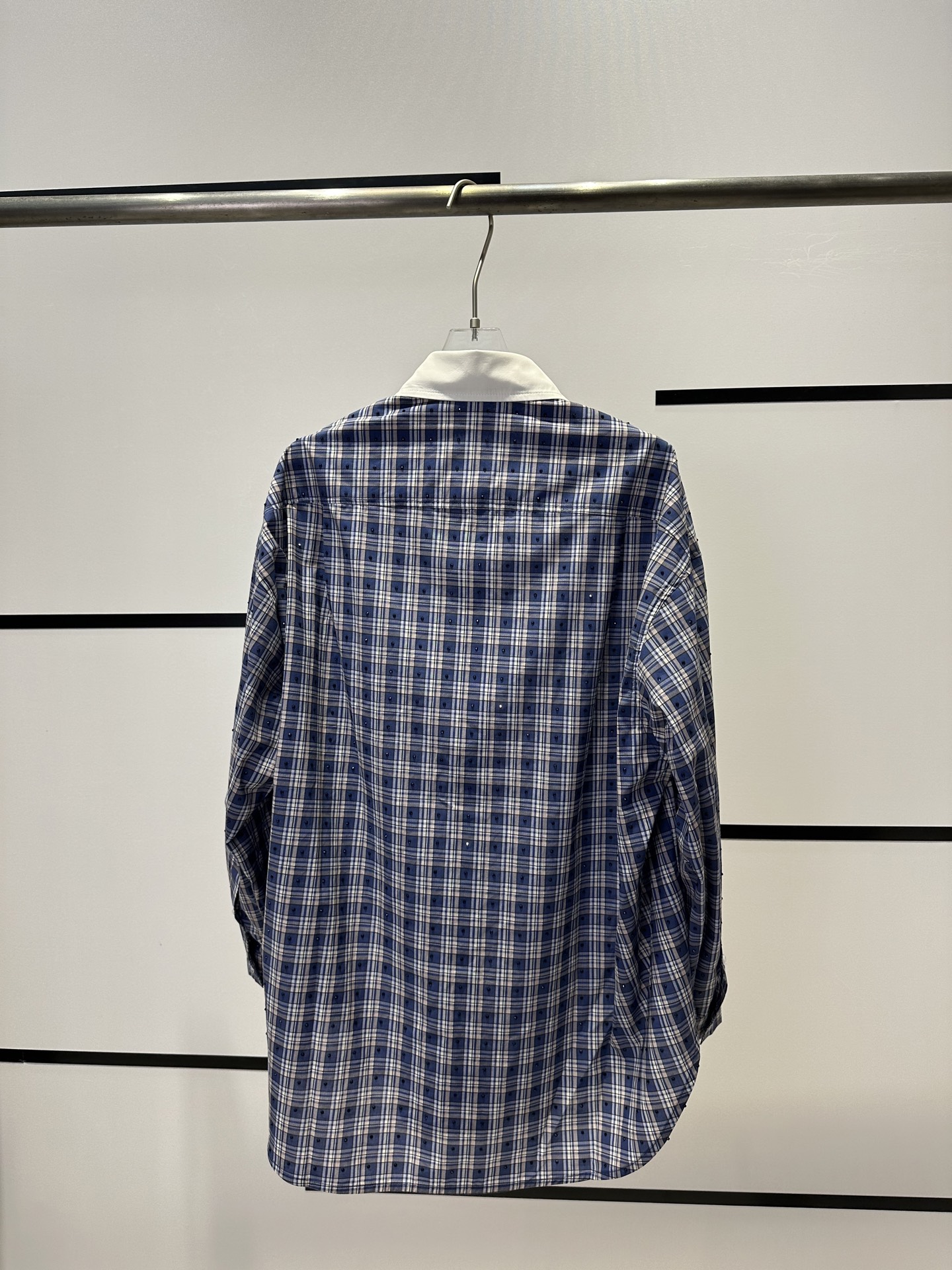 “High-End Quality Female Clothes: Sandro 2025 Collection Review” - 图片 2