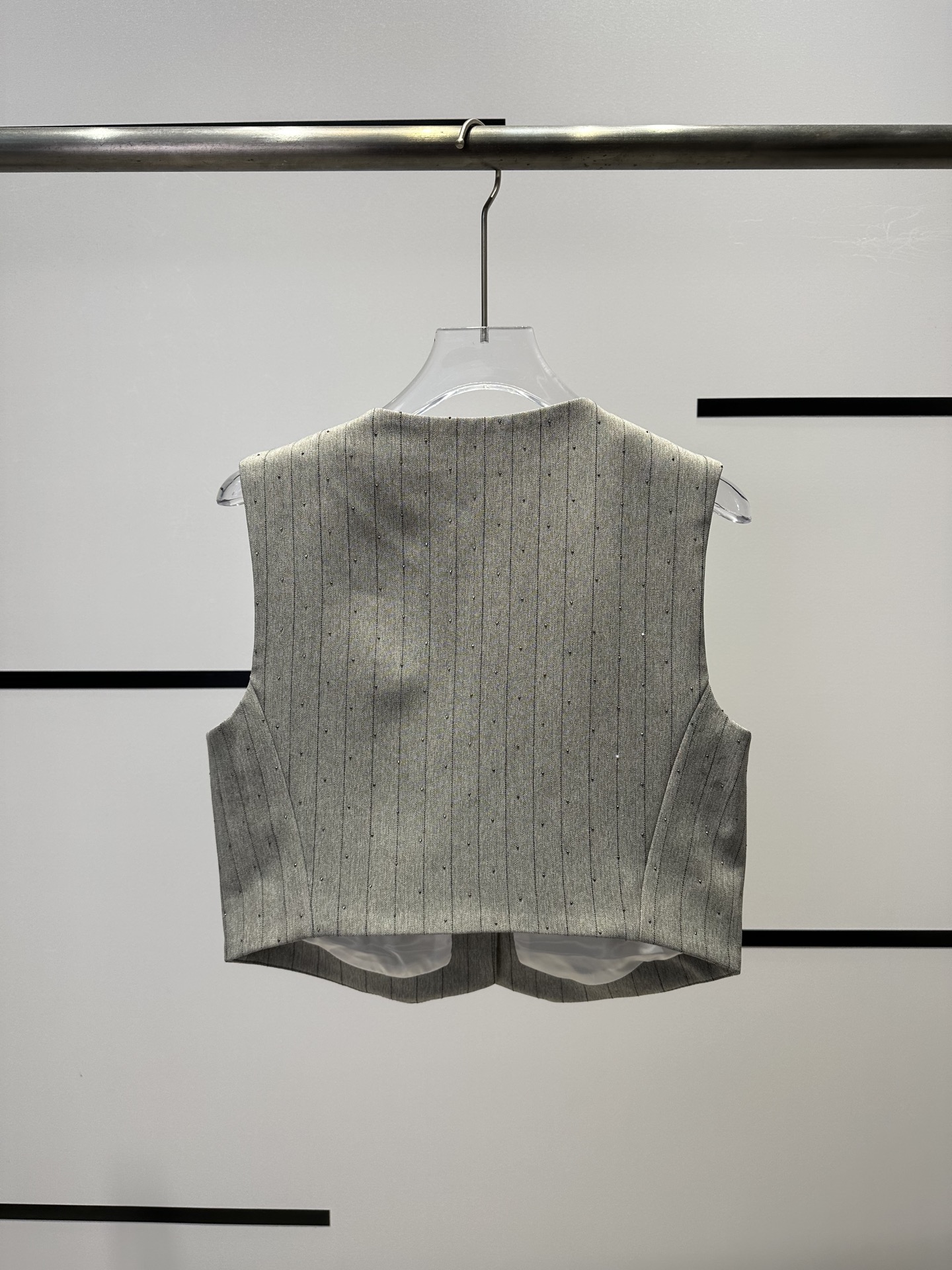 “High-End Women’s Suit Package: Maje2025 Shirt & Sweet Suit, Stylish & Comfortable in S/M/L” - 图片 2