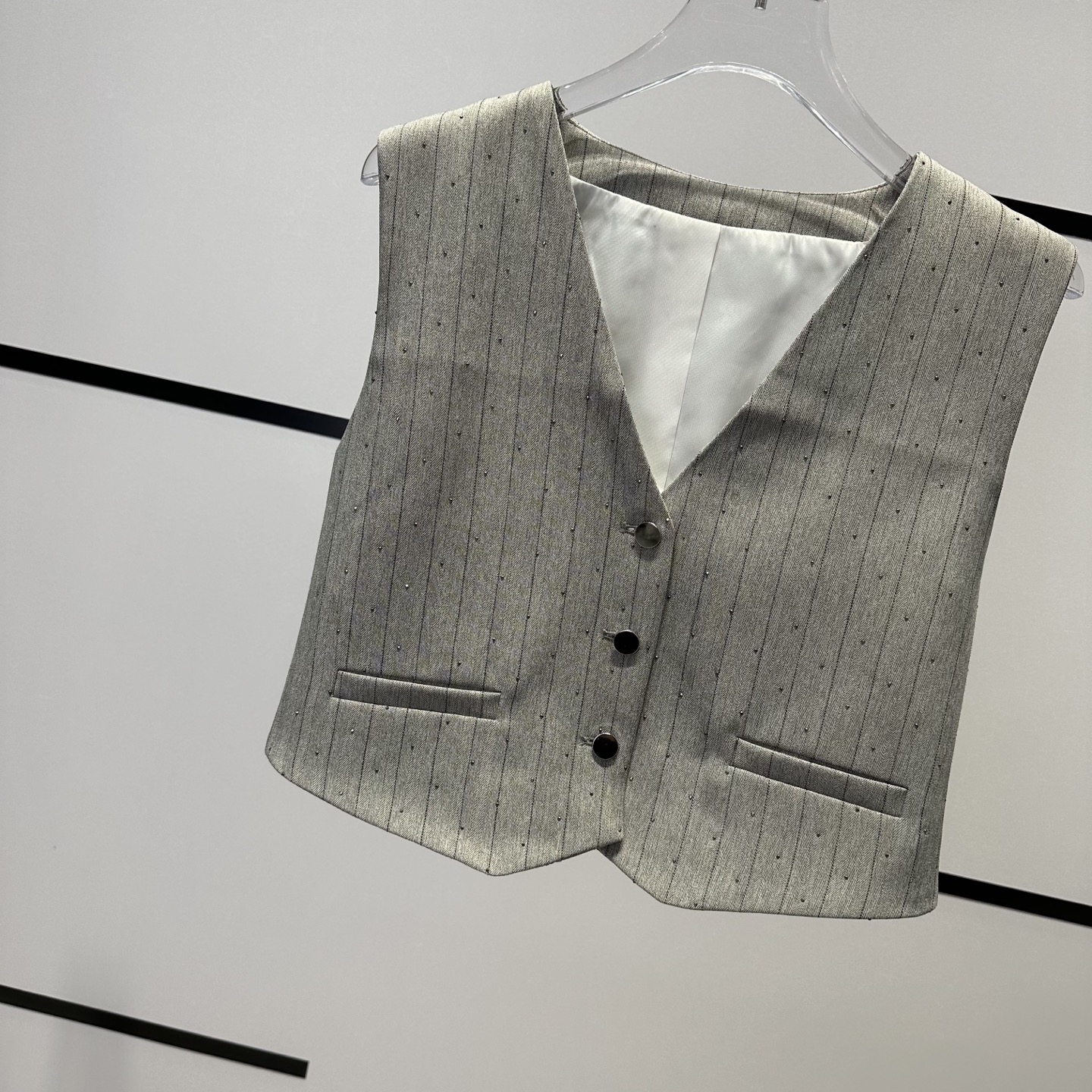 “High-End Women’s Suit Package: Maje2025 Shirt & Sweet Suit, Stylish & Comfortable in S/M/L” - 图片 4