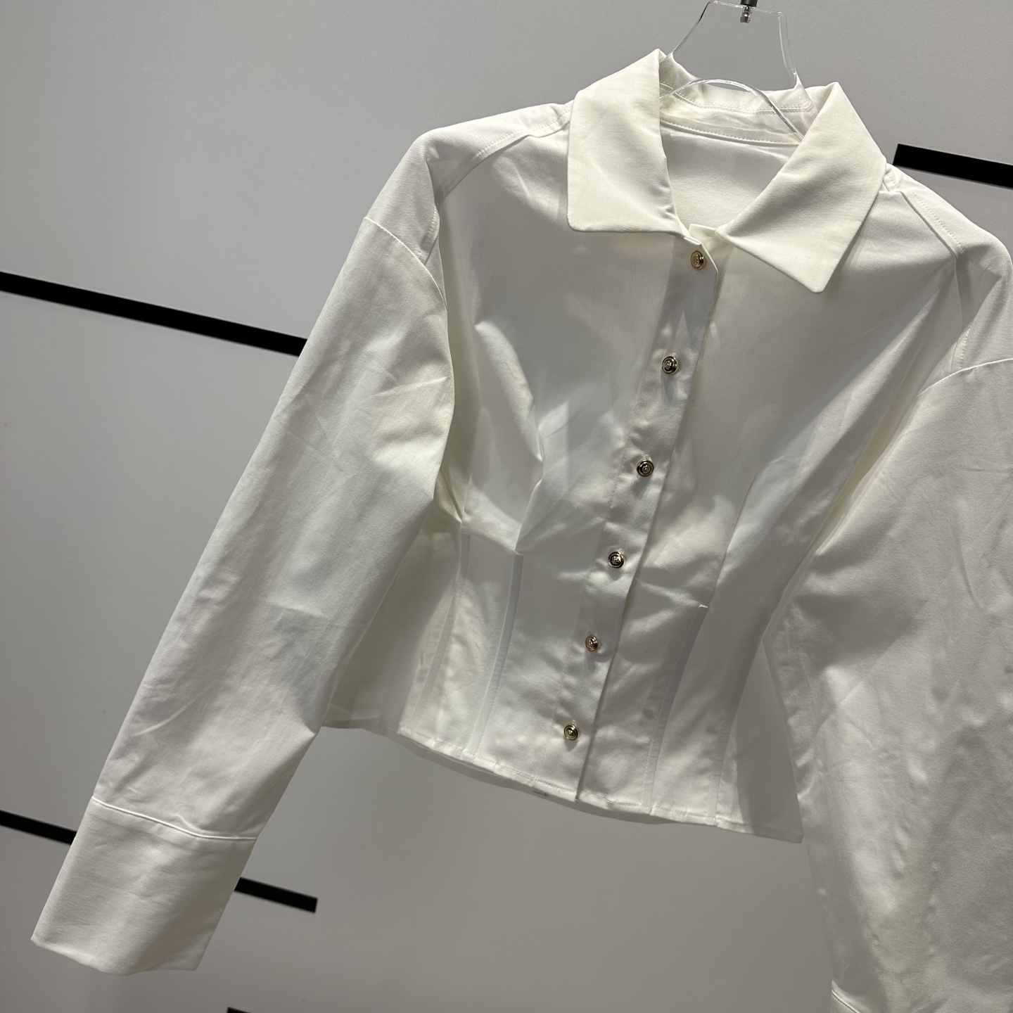 “High-Quality Women’s Clothes: Maje2025 New Short-Dressed Shirts for Autumn – Simple, Cute, and Stylish!” - 图片 4