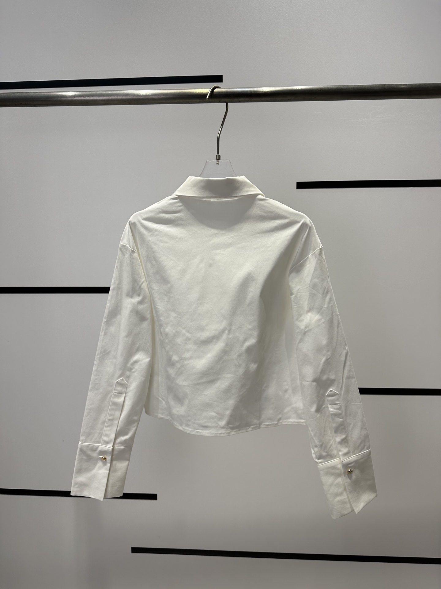 “High-Quality Women’s Clothes: Maje2025 New Short-Dressed Shirts for Autumn – Simple, Cute, and Stylish!” - 图片 2
