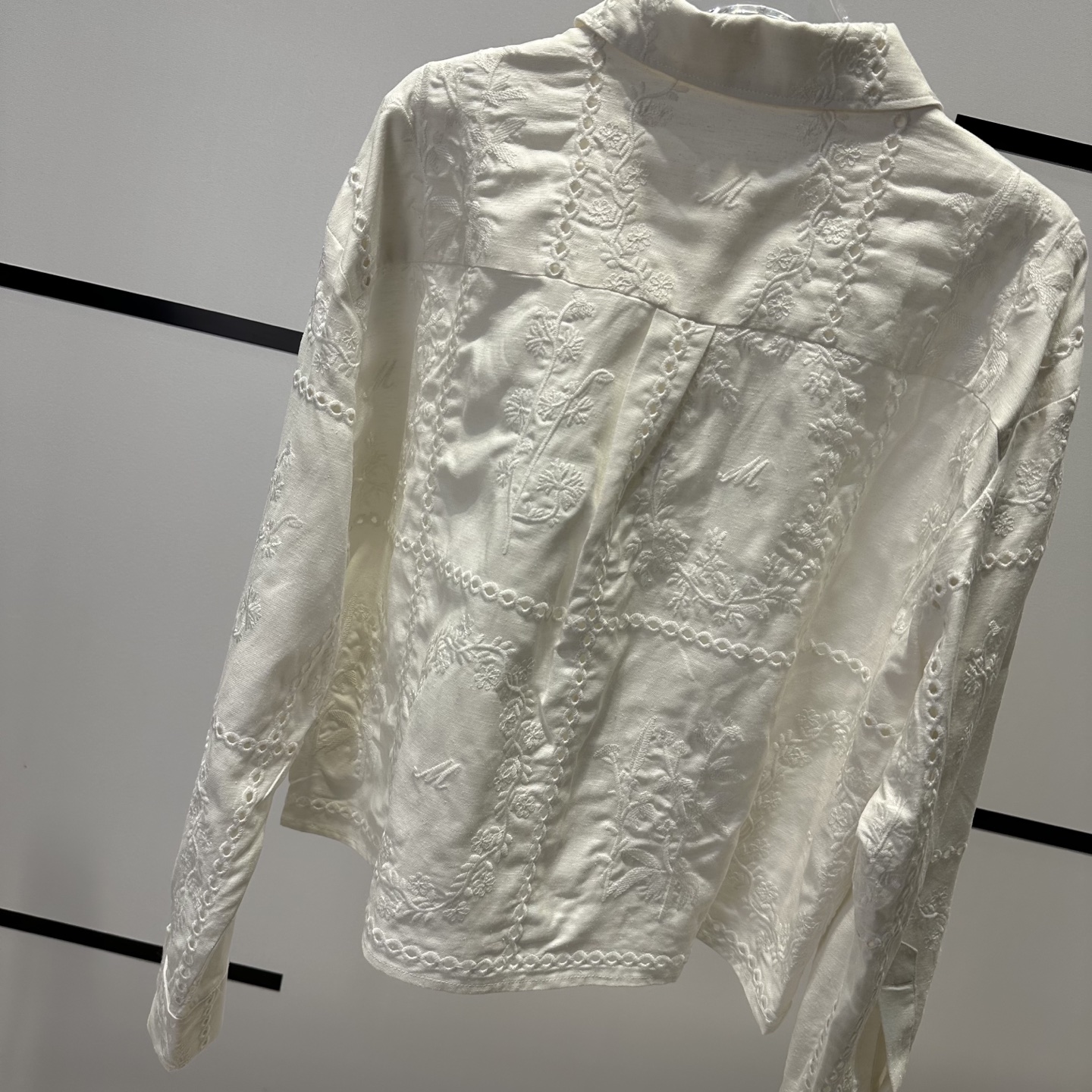 “High-quality Women’s Suit with Air-Comfort Shorts for Stylish Vacation Look” - 图片 7