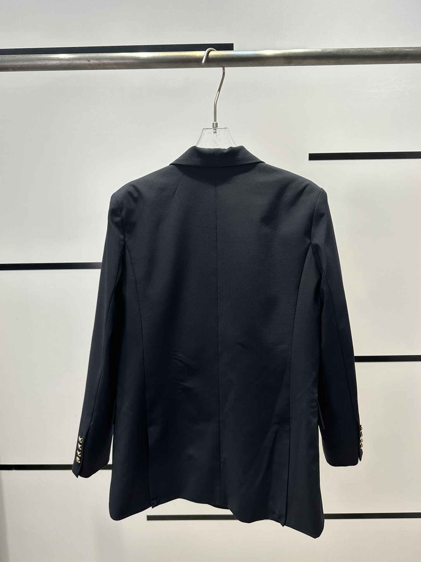 “High-End Women’s Miu B5612 Designer Suit Set Review” - 图片 3