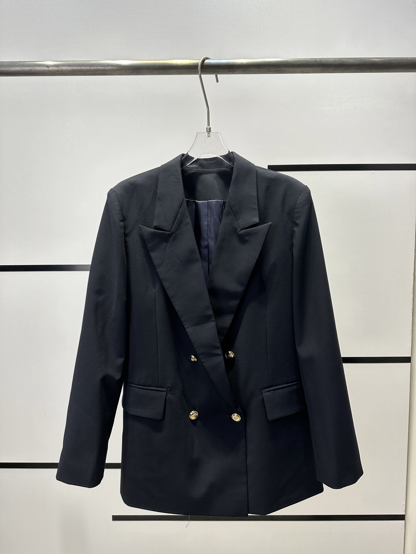 “High-End Women’s Miu B5612 Designer Suit Set Review” - 图片 2