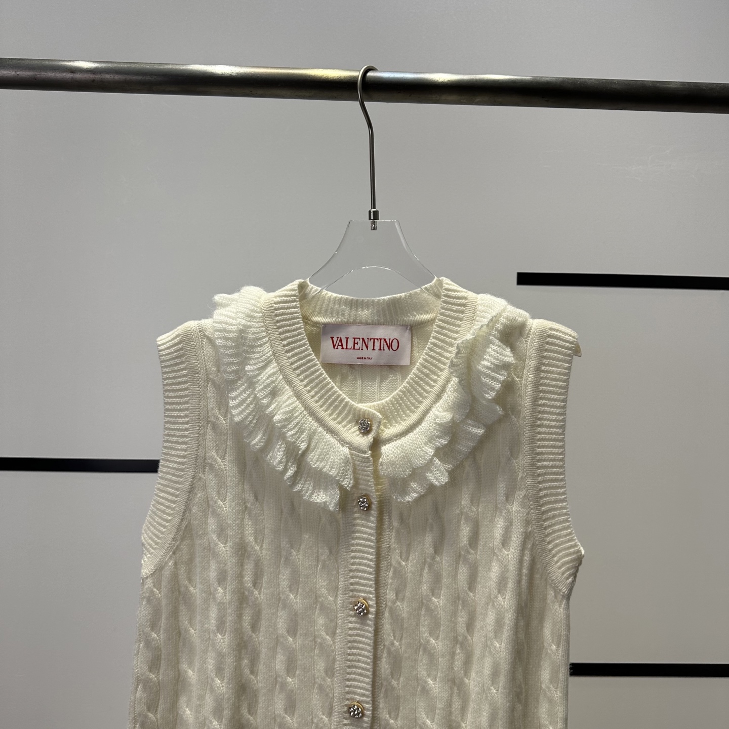 “Wood-Eared Knitted Sweaters: High-Quality Women’s Clothes for Early Autumn” - 图片 3