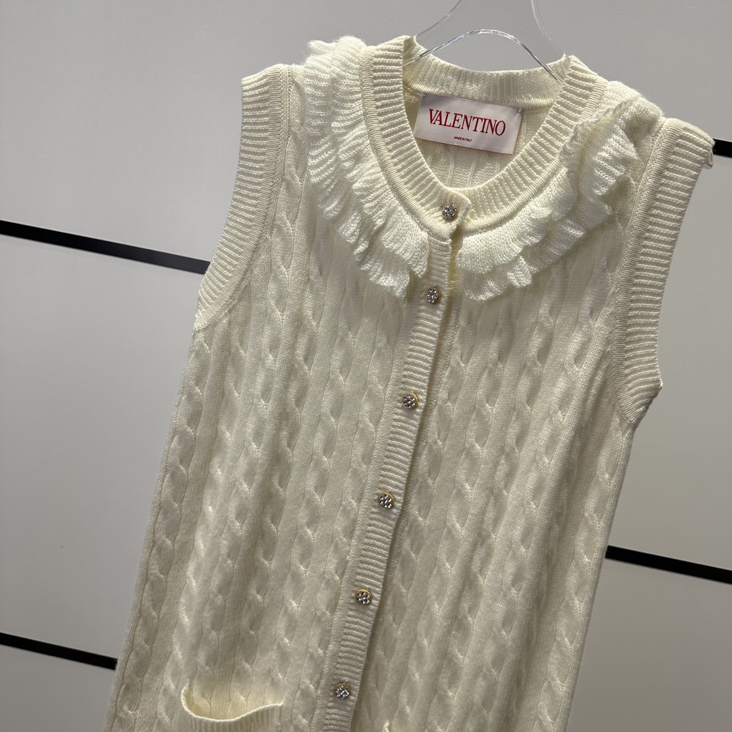 “Wood-Eared Knitted Sweaters: High-Quality Women’s Clothes for Early Autumn” - 图片 4