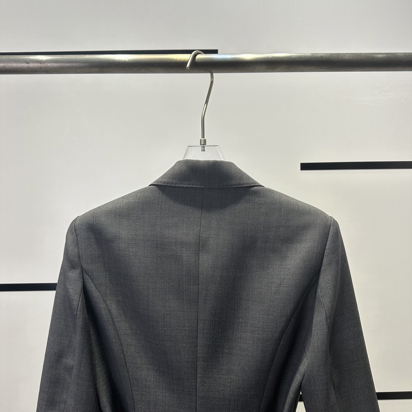 “High Quality Women’s Clothes: YSL B5634 Collection Overview” - 图片 6