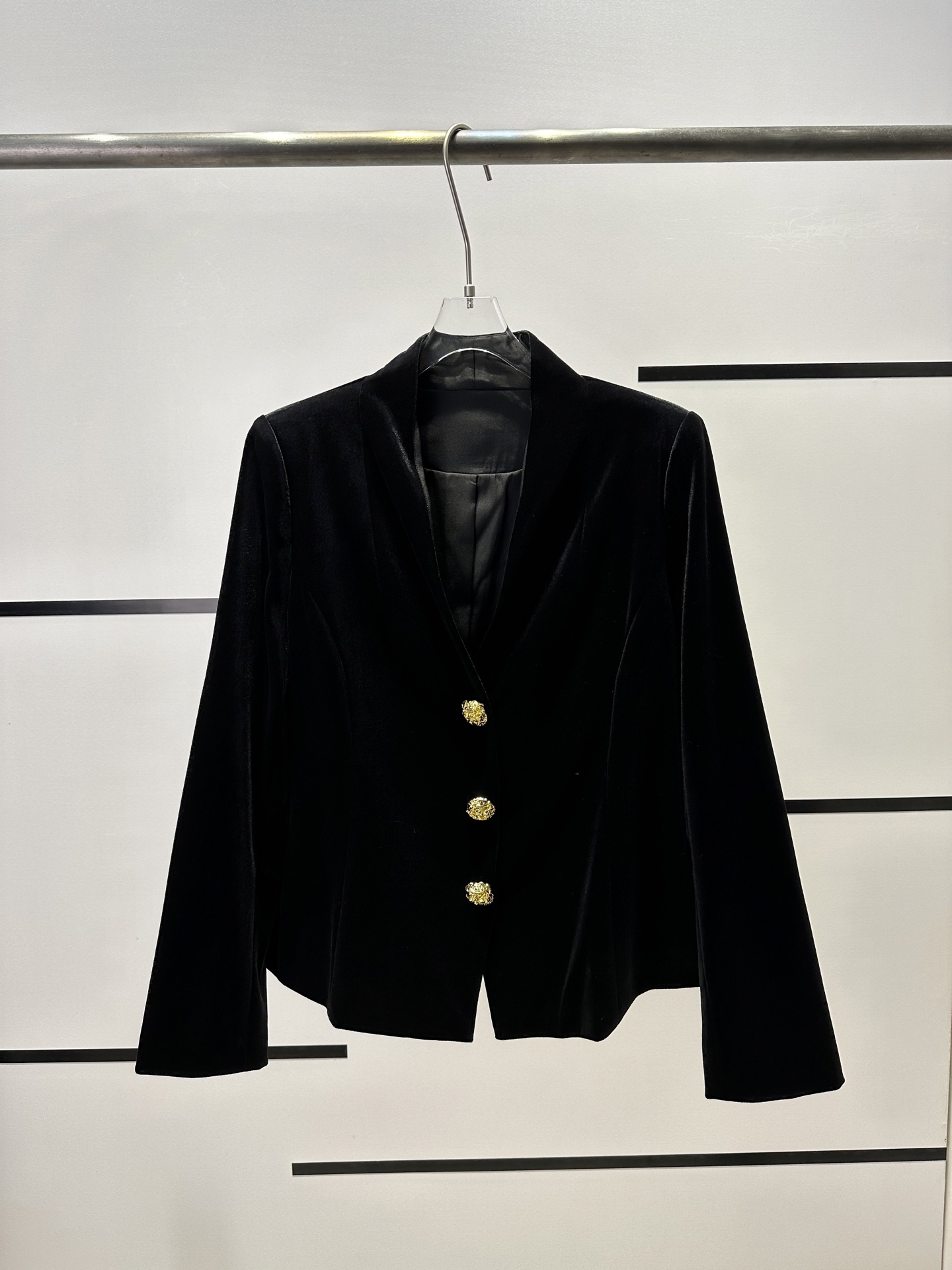 “High-End Quality Female Suit: YSLB5635 French Velvet Coat, Classic Retrospective Style, Gold Buttons, Stereocreasing” - 图片 1