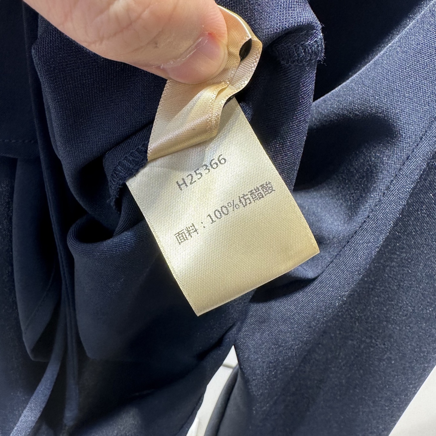 “High-End Women’s Clothes: Autumn Fashion Designers CD B5646 Collection Review” - 图片 9