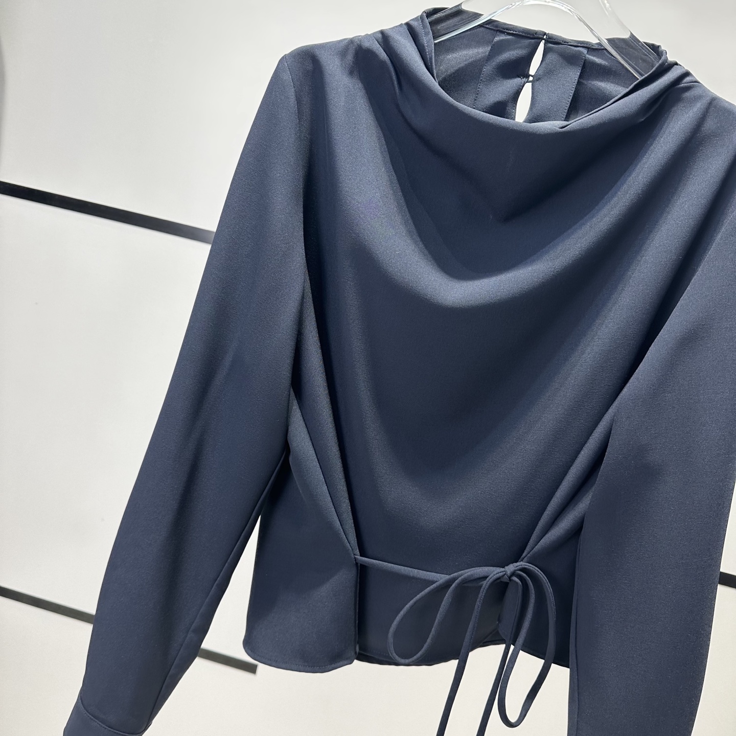 “High-End Women’s Clothes: Autumn Fashion Designers CD B5646 Collection Review” - 图片 4