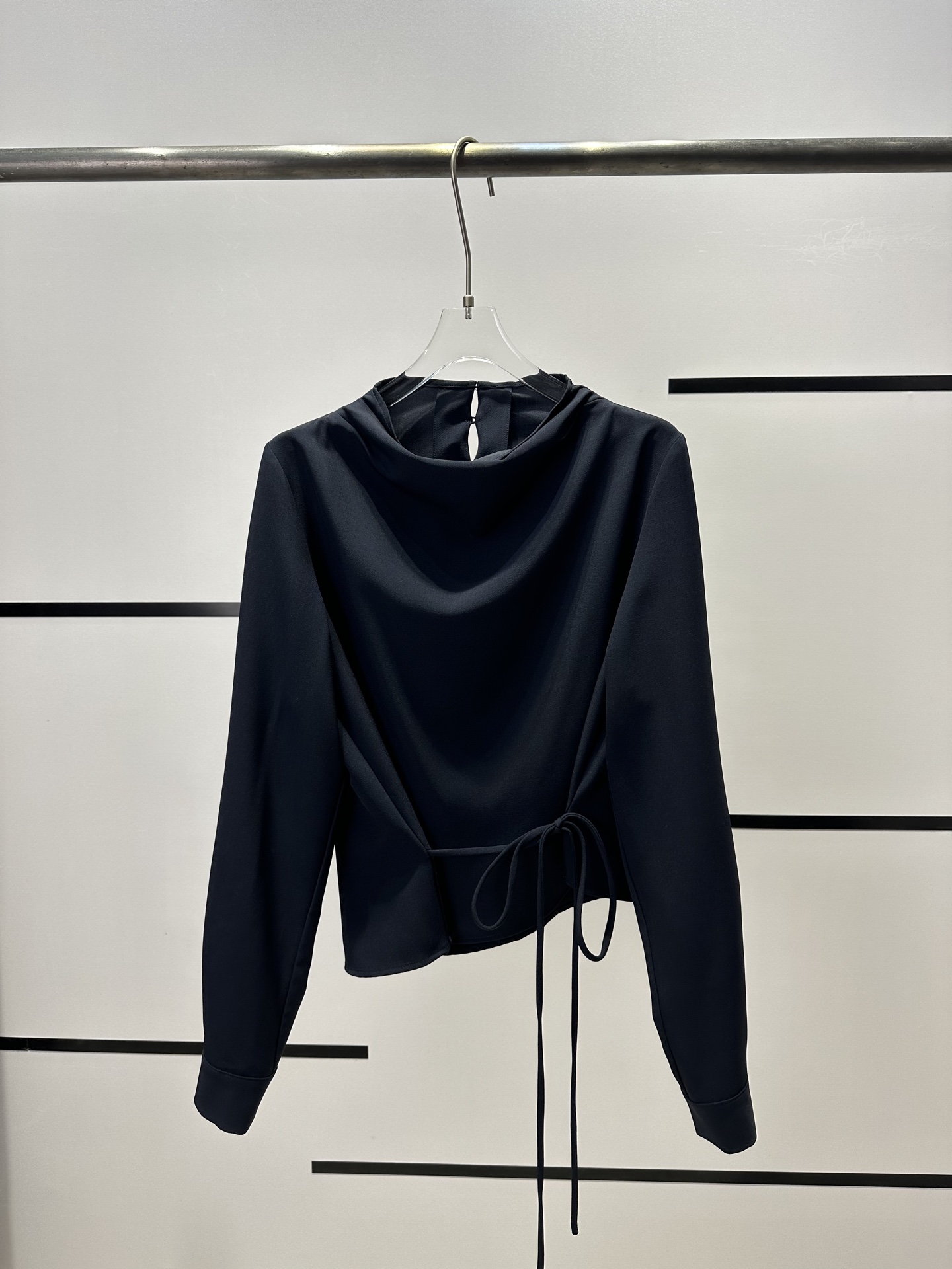 “High-End Women’s Clothes: Autumn Fashion Designers CD B5646 Collection Review”