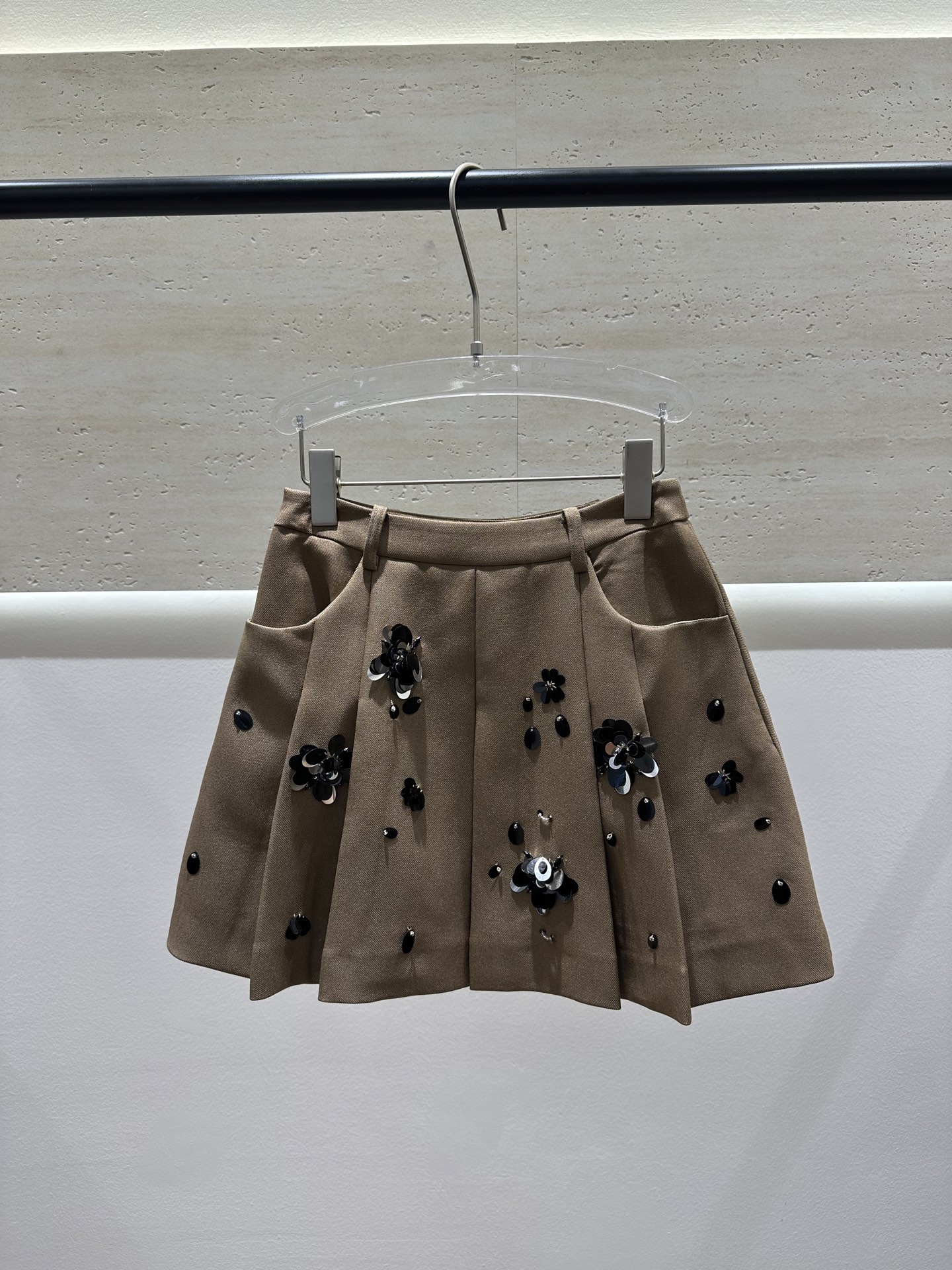 Miu Elegant Khaki Beaded Sequin Set: Jacket & A-Line Mini Skirt 8 i1761477080430 4495 0 6