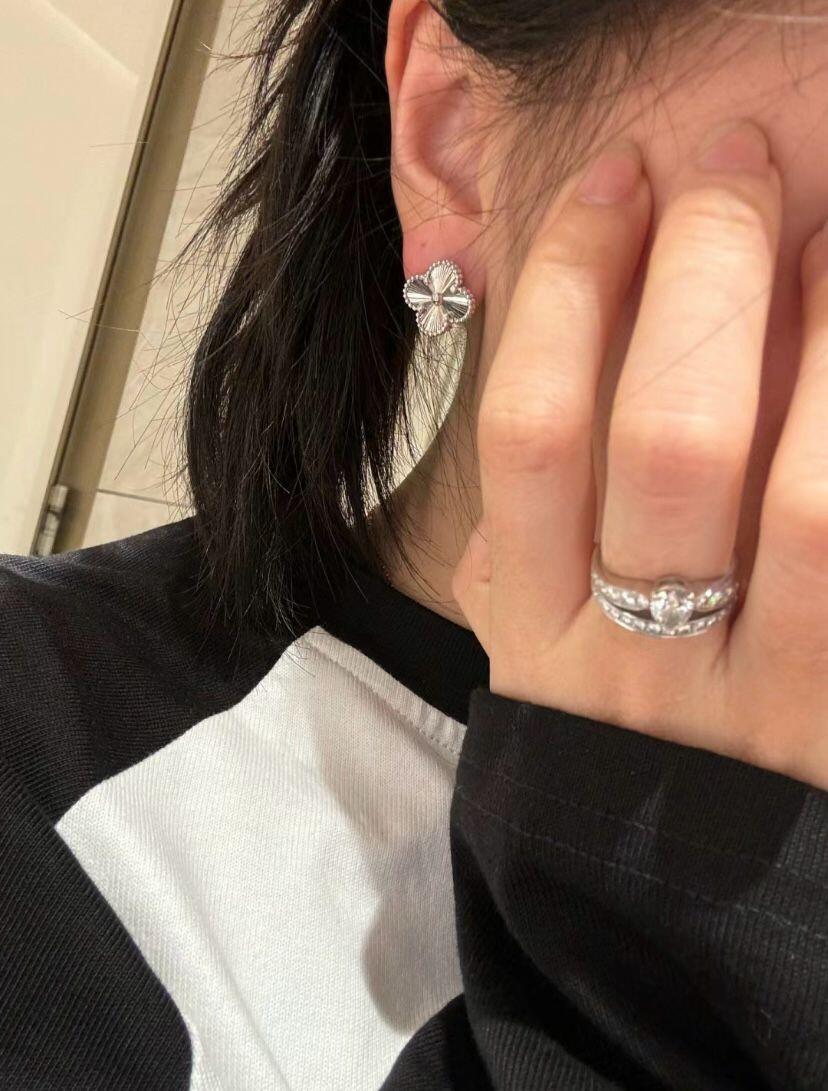 Van Cleef Arpels Alhambra earrings silver-toned metal gold-toned metal guilloche metal finish 15mm diameter