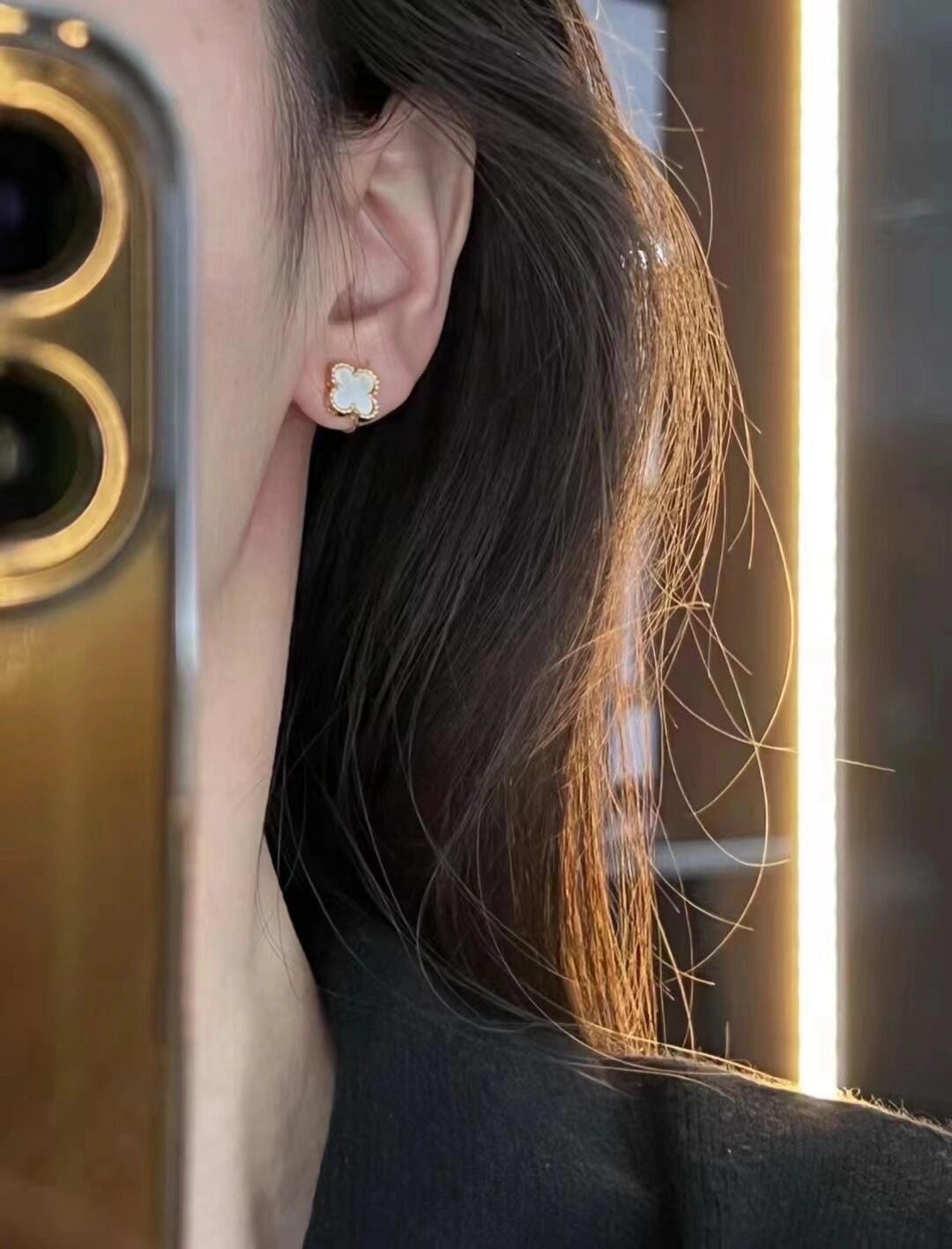 Van Cleef Arpels Sweet Alhambra earrings rose gold metal white mother-of-pearl stone 9mm stud diameter