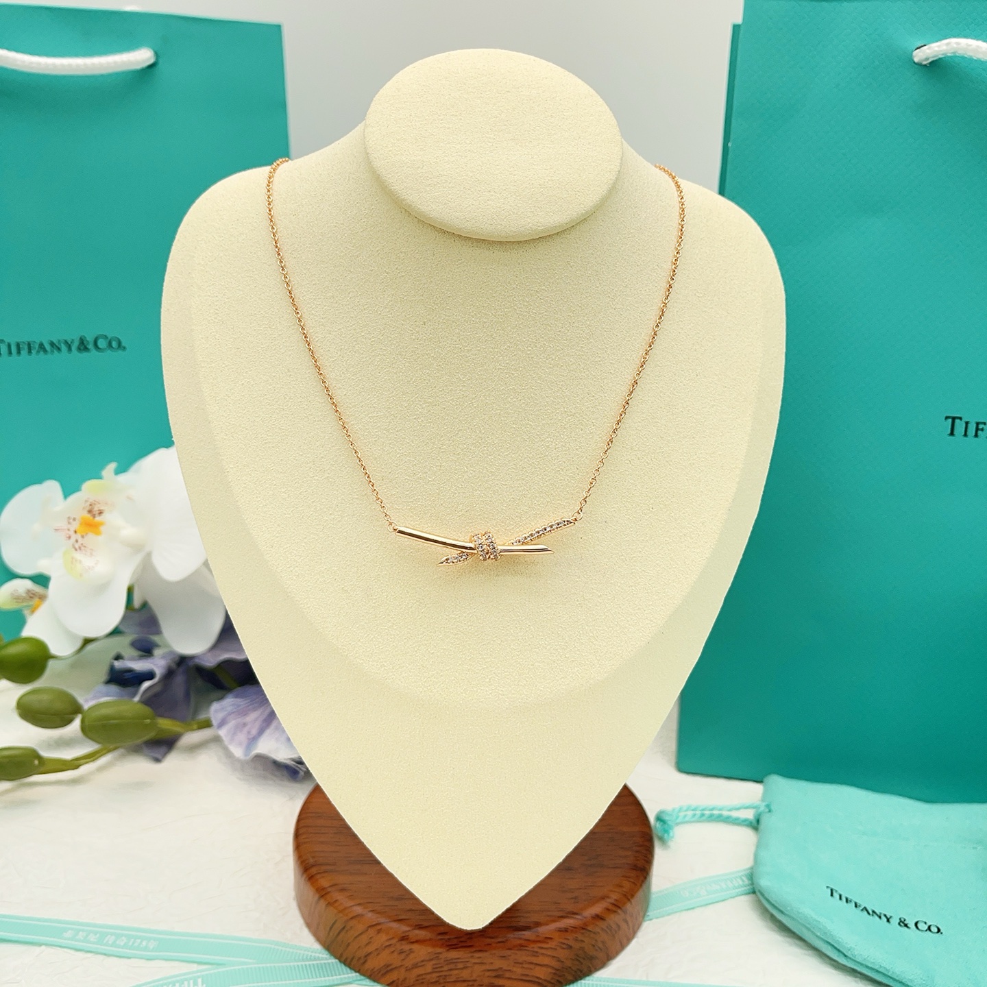 Tiffany & Co 6
