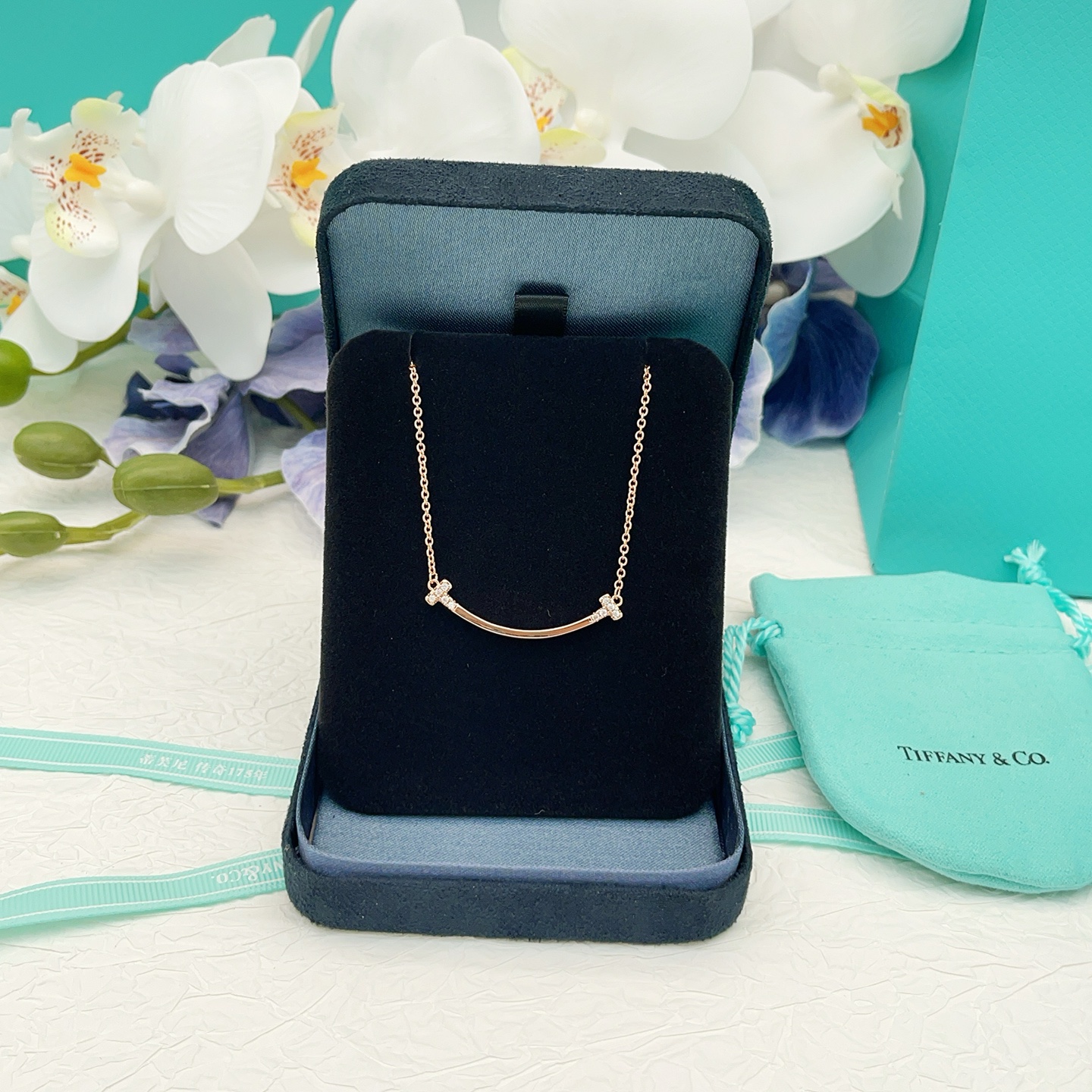 【Tiffany*帝芙尼最新款🆕🆕玫瑰金边钻笑脸项链】一致官网黄铜材质，非常的上镜‼️设计很特别值得入手
