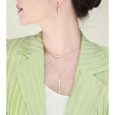 【Tiffany*帝芙尼最新款🆕🆕玫瑰金锁匙满钻项链】一致官网黄铜材质,非常的上镜‼️设计很特别值得入手 【Tiffany*帝芙尼最新款🆕🆕玫瑰金锁匙满钻项链】一致官网黄铜材质,非常的上镜‼️设计很特别值得入手