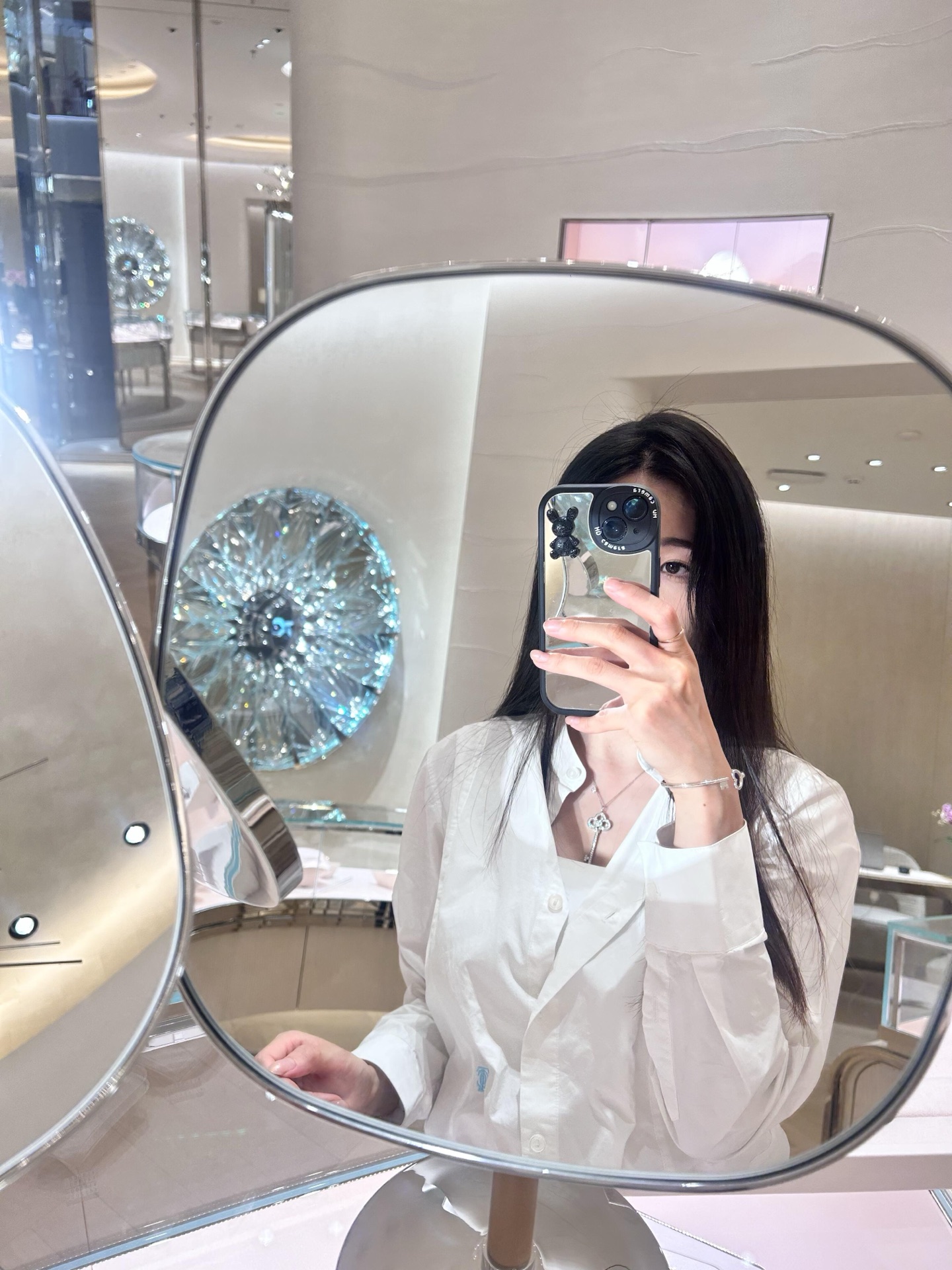 【Tiffany*帝芙尼锁匙镶钻银色项链】一致官网黄铜材质，非常的上镜‼️设计很特别值得入手。高级手工坊