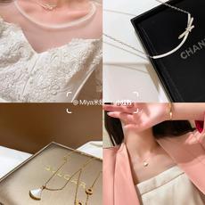 【Tiffany*帝芙尼最新款🆕🆕银色笑脸镶钻蝴蝶结项链】一致官网黄铜材质,非常的上镜‼️设计很特别值得 【Tiffany*帝芙尼最新款🆕🆕银色笑脸镶钻蝴蝶结项链】一致官网黄铜材质,非常的上镜‼️设计很特别值得