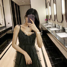 【Tiffany*帝芙尼最新款🆕🆕银色笑脸镶钻蝴蝶结项链】一致官网黄铜材质,非常的上镜‼️设计很特别值得 【Tiffany*帝芙尼最新款🆕🆕银色笑脸镶钻蝴蝶结项链】一致官网黄铜材质,非常的上镜‼️设计很特别值得