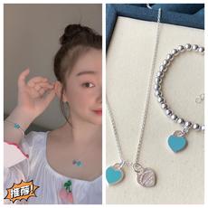 【Tiffany*帝芙尼爱心绿色银项链】一致官网黄铜材质,非常的上镜‼️设计很特别值得入手。高级手工坊系 【Tiffany*帝芙尼爱心绿色银项链】一致官网黄铜材质,非常的上镜‼️设计很特别值得入手。高级手工坊系