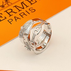 大小尺寸:6号、7号、8号【He@mes最新款🆕🆕三环猪鼻子镶钻银色戒指】一致官网黄铜材质,非常的上镜‼ 大小尺寸:6号、7号、8号【He@mes最新款🆕🆕三环猪鼻子镶钻银色戒指】一致官网黄铜材质,非常的上镜‼