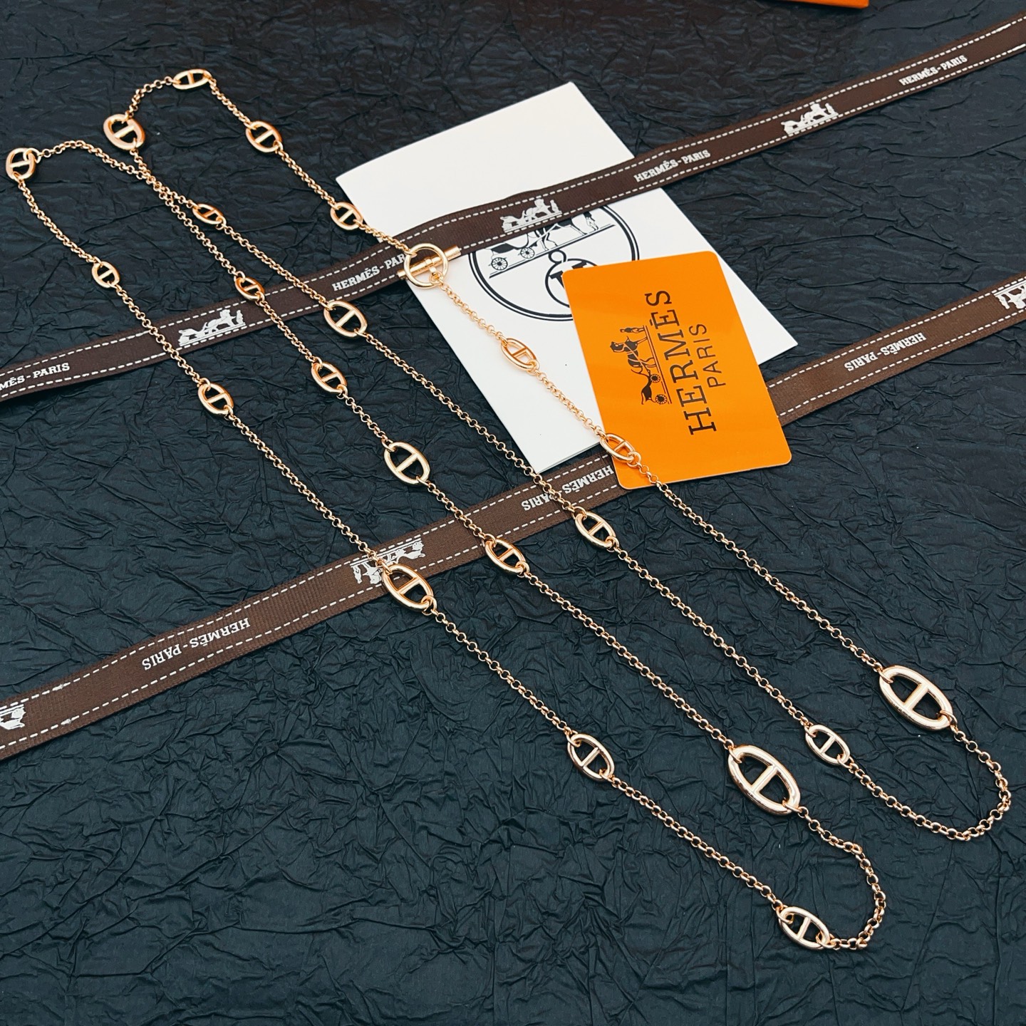 尺寸：160CM【He@mes最新款🆕🆕爱马仕光面猪鼻子玫瑰金色毛衣链】一致官网黄铜材质，非常的上镜‼️