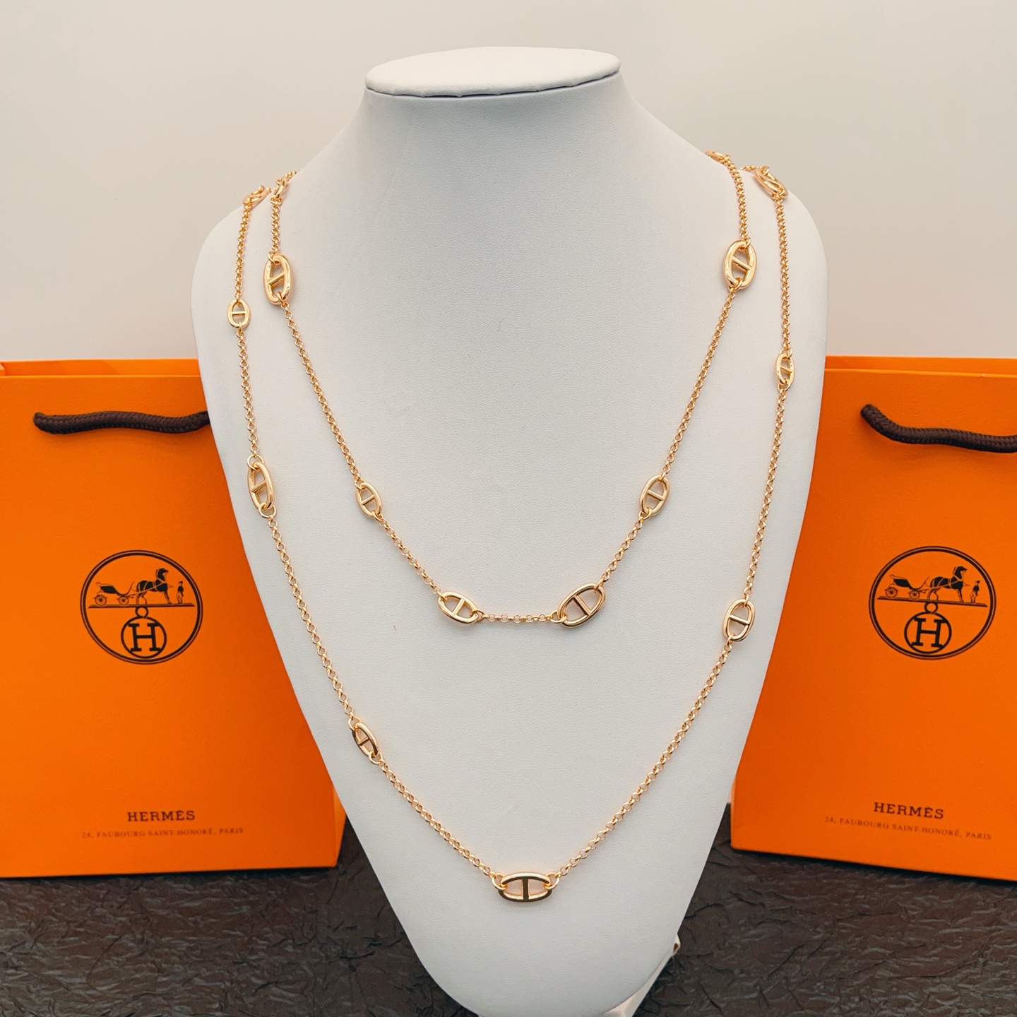 尺寸：160CM【He@mes最新款🆕🆕爱马仕光面猪鼻子玫瑰金色毛衣链】一致官网黄铜材质，非常的上镜‼️