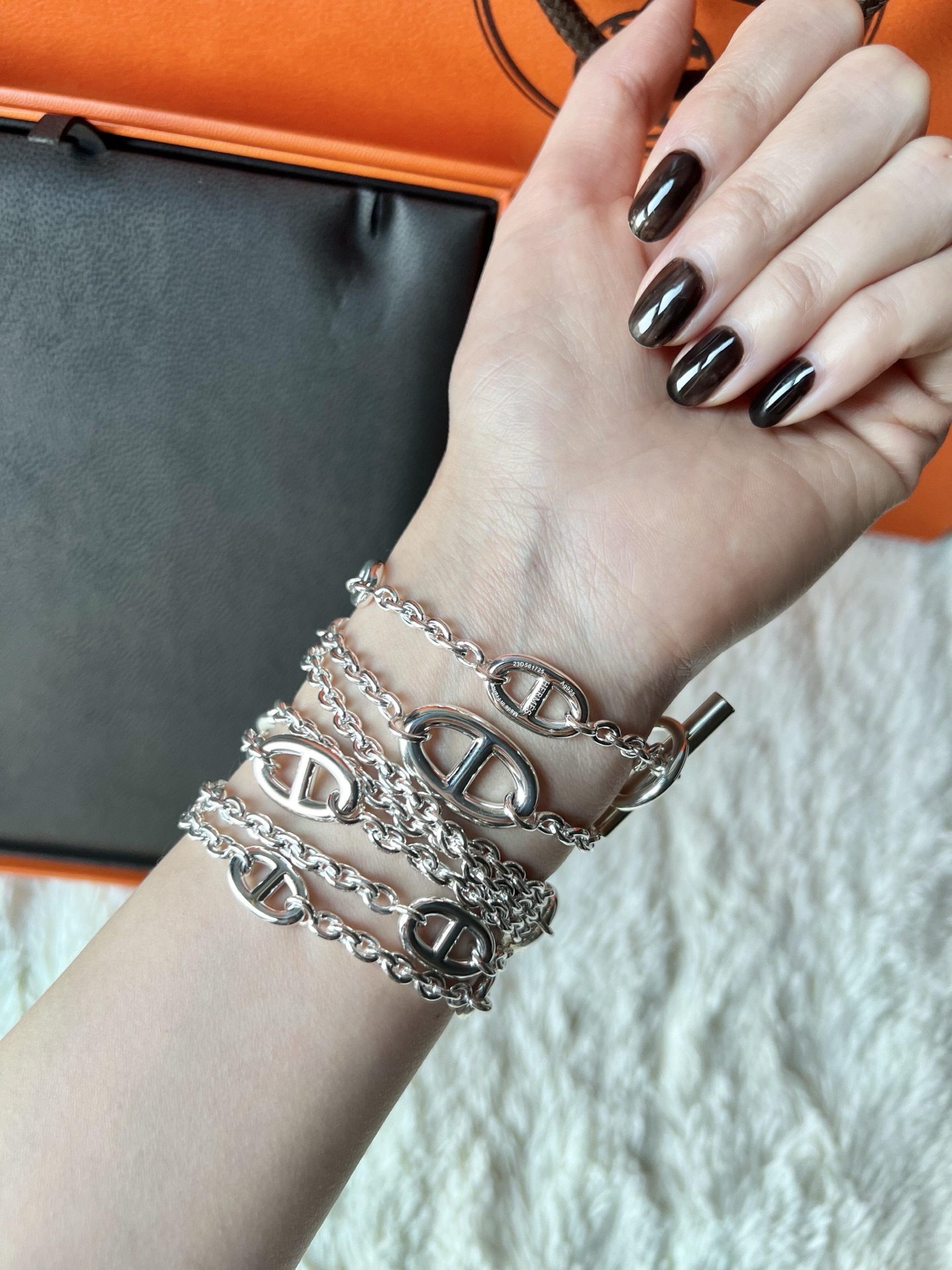 尺寸：160CM【He@mes最新款🆕🆕爱马仕光面猪鼻子金色毛衣链】一致官网黄铜材质，非常的上镜‼️设计