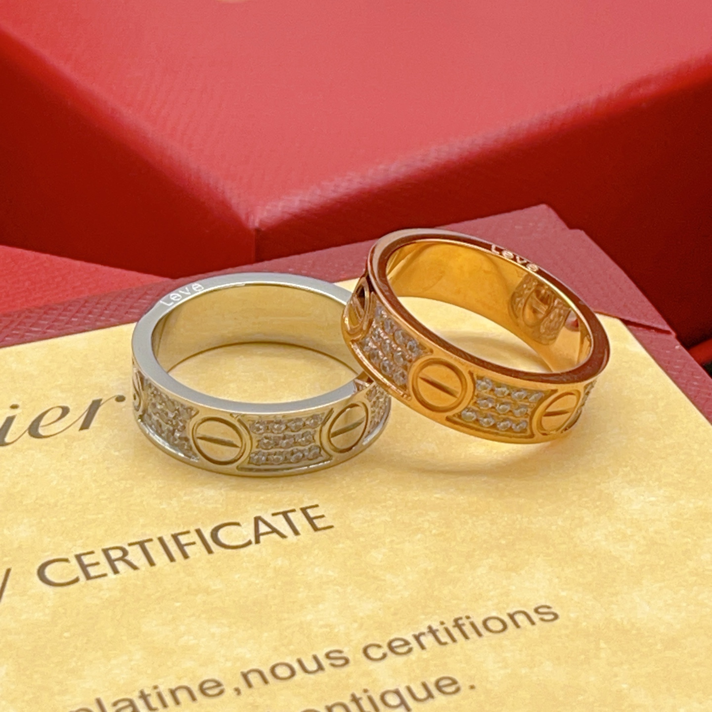 Cartier Cartie*最新款，非常的上镜‼ 设计很特别值得入手 高级手工坊系列