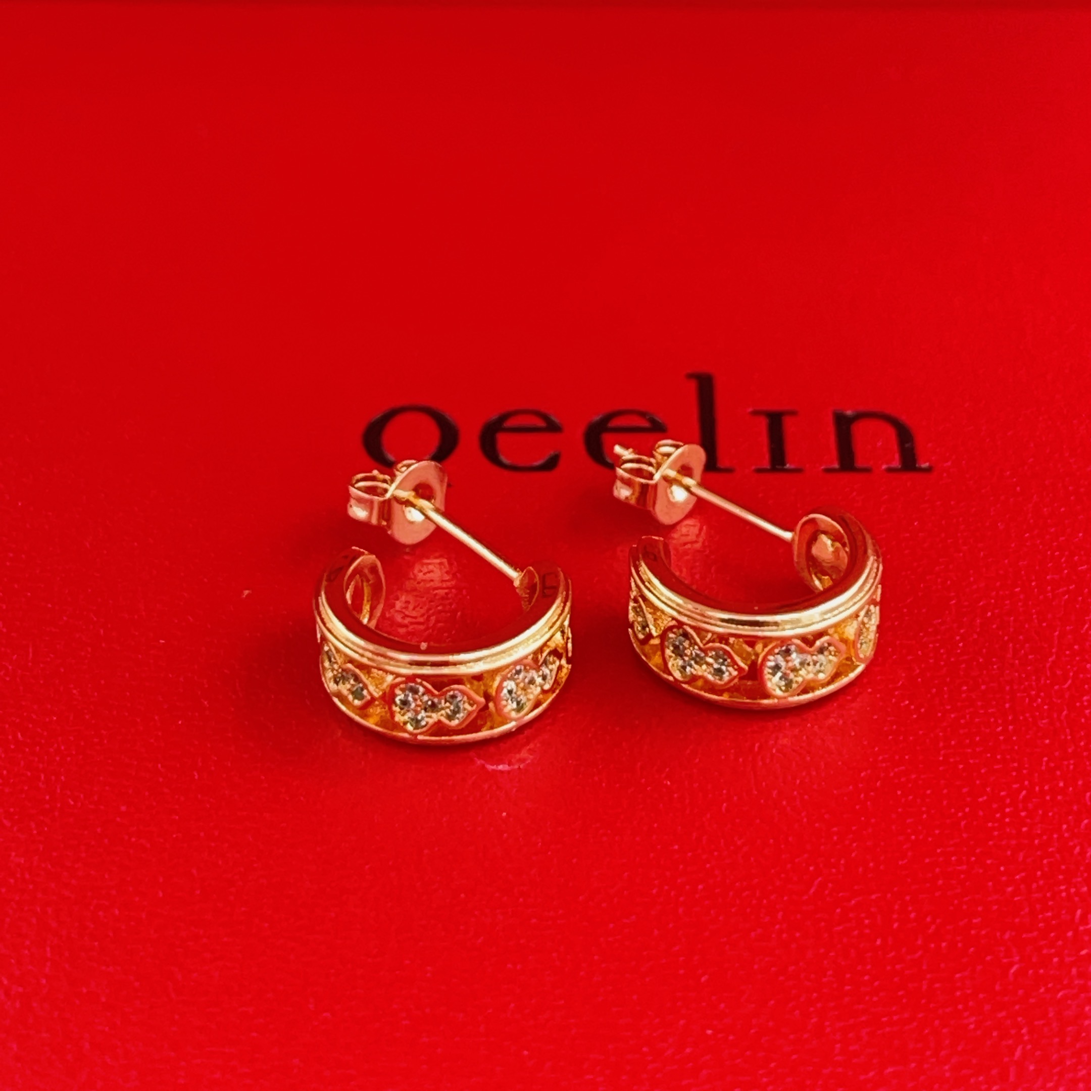 Orecchini Qeelin Wulu in oro rosa 18 carati con accenti di diamanti trasparenti, diametro del cerchio di 10 mm