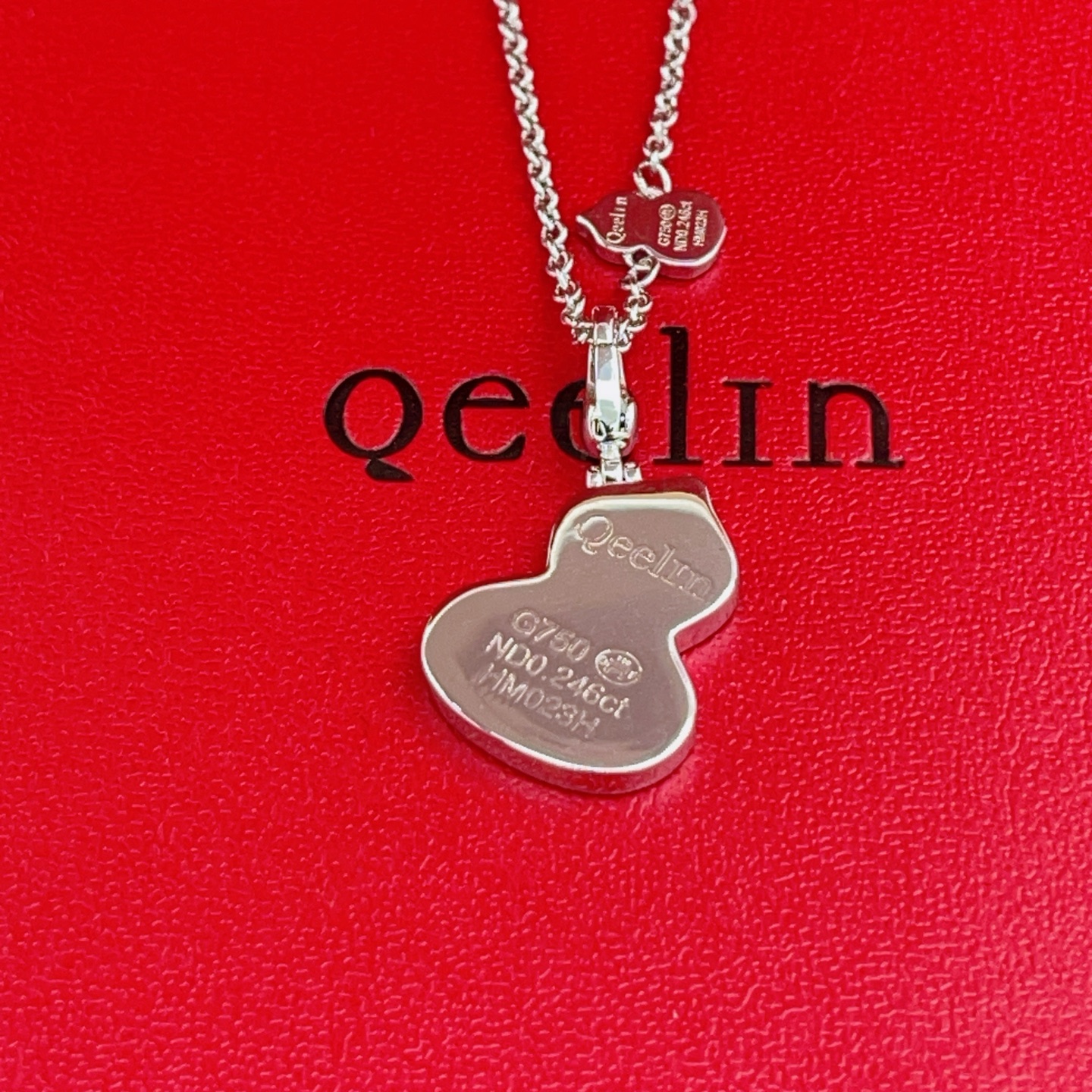Qeelin Wulu necklace 18K white gold purple gemstone diamond 42cm