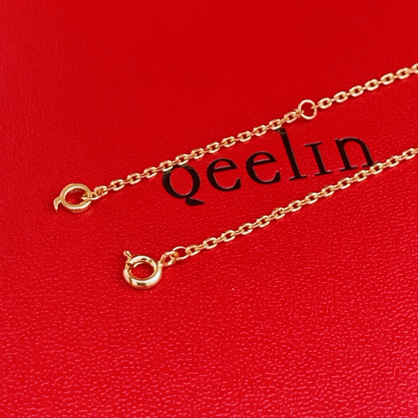 【Qeelin 最新款🆕🆕粉色镶钻双葫芦玫瑰金色项链】一致官网黄铜材质，非常的上镜‼️设计很特别值得入手
