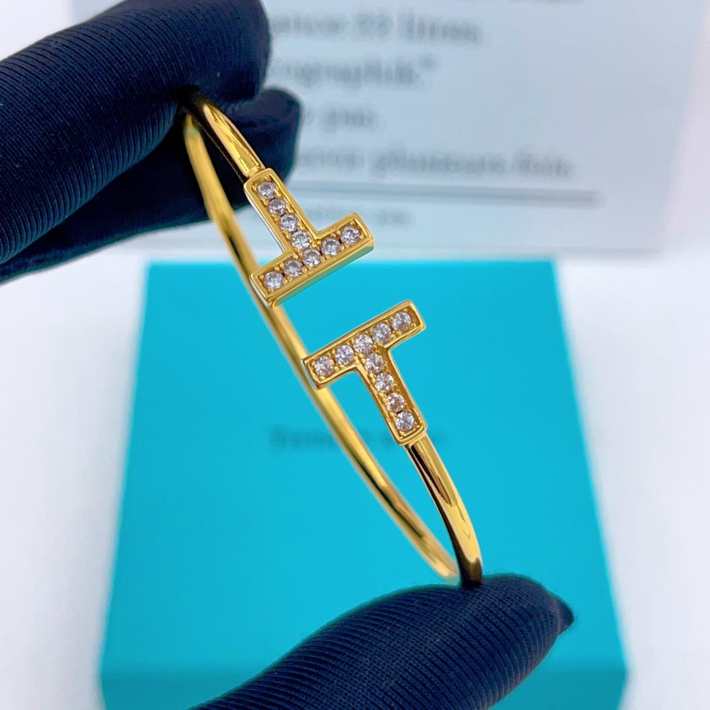 Tiffany & Co. Tiffany*帝芙尼最新款，非常的上镜‼ 设计很特别值得入手 高级手工坊系列
