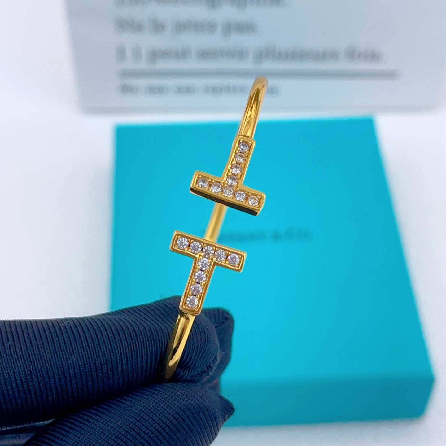 Tiffany & Co. Tiffany*帝芙尼最新款，非常的上镜‼ 设计很特别值得入手 高级手工坊系列
