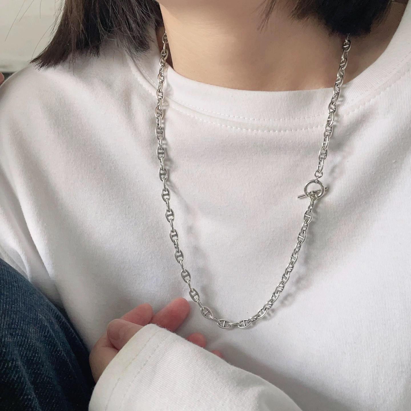 【He@mes最新款🆕🆕银色光面猪鼻子项链】一致官网黄铜材质，非常的上镜‼️设计很特别值得入手。高级手工